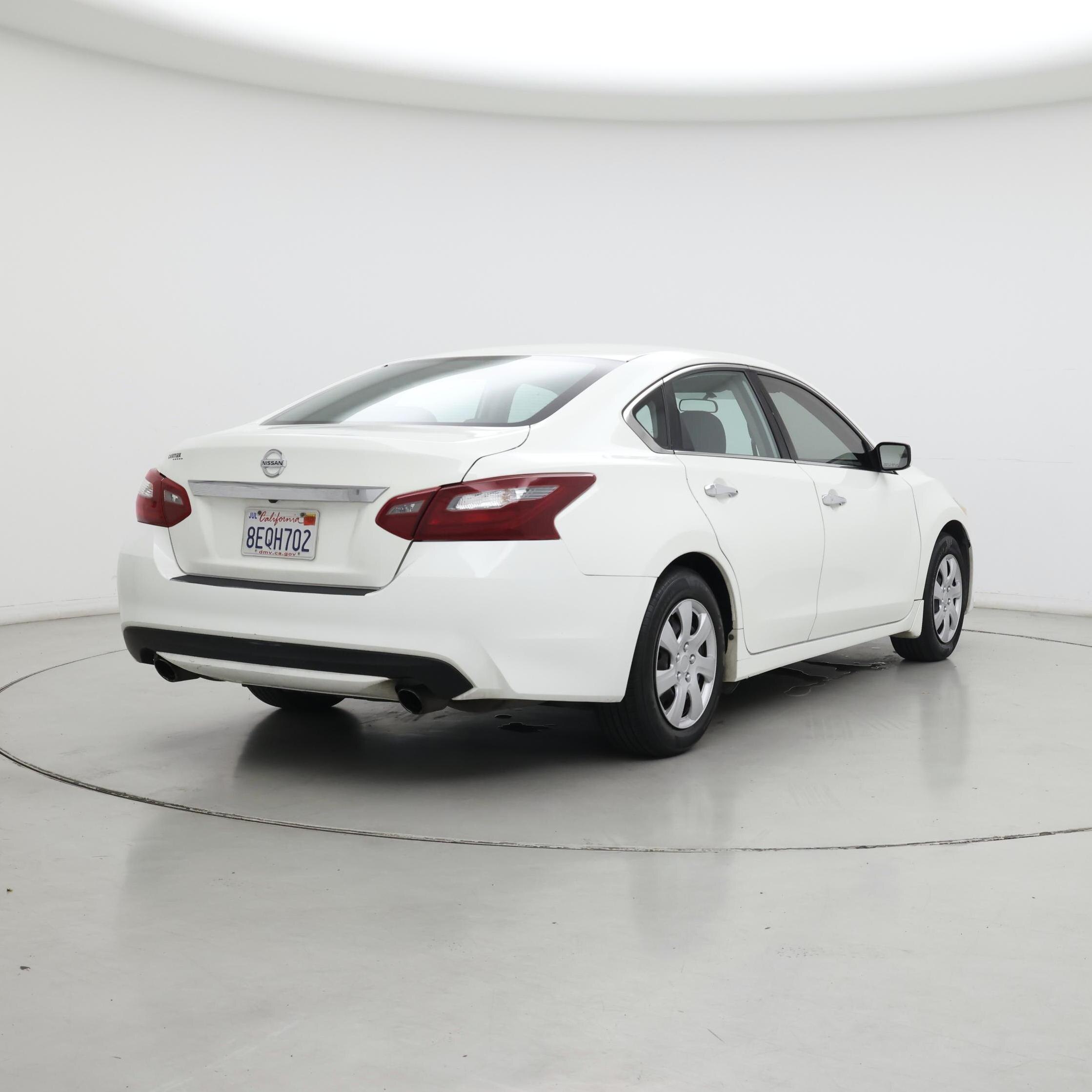 Thumbnail: 2018 Nissan Altima - 8