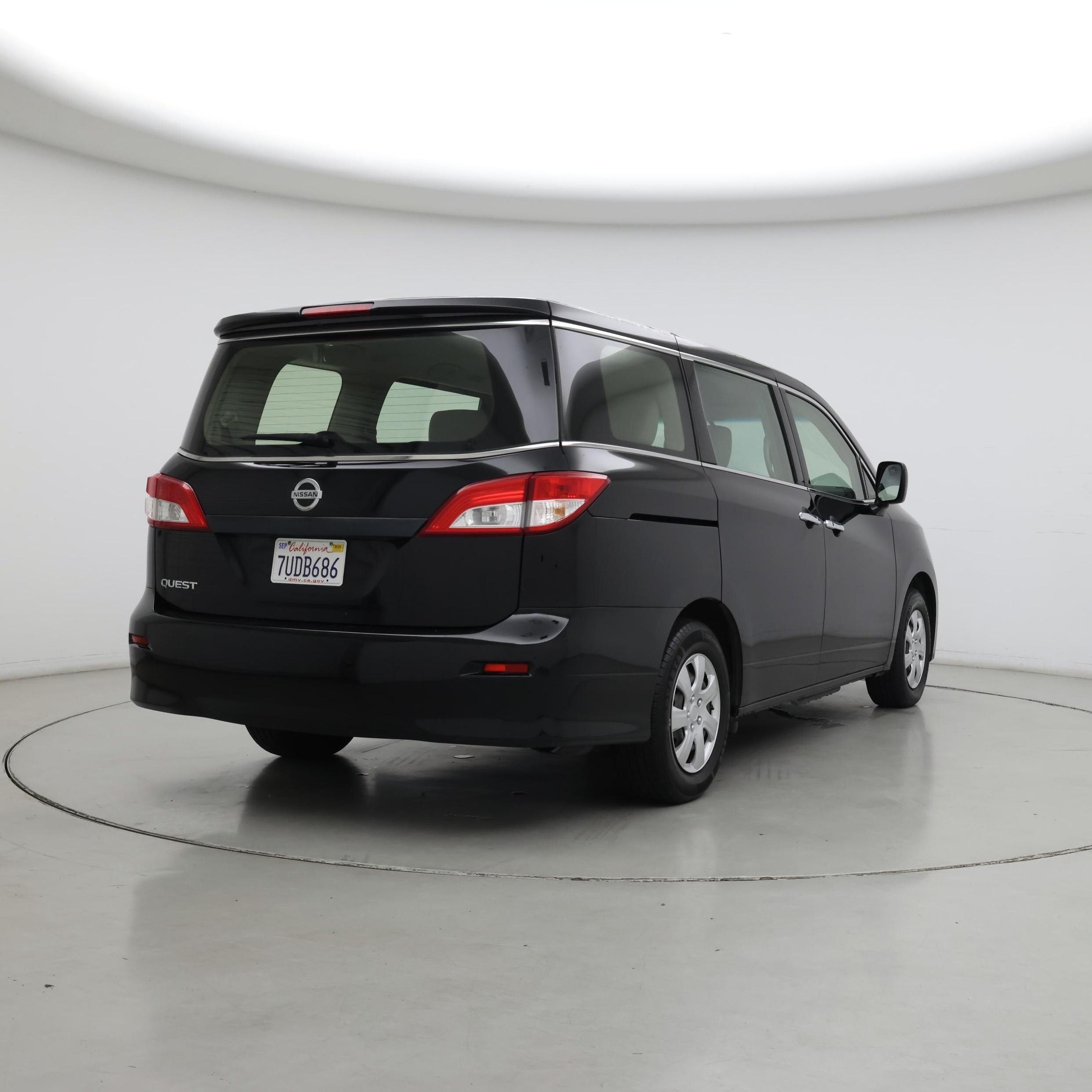 Thumbnail: 2016 Nissan Quest - 8