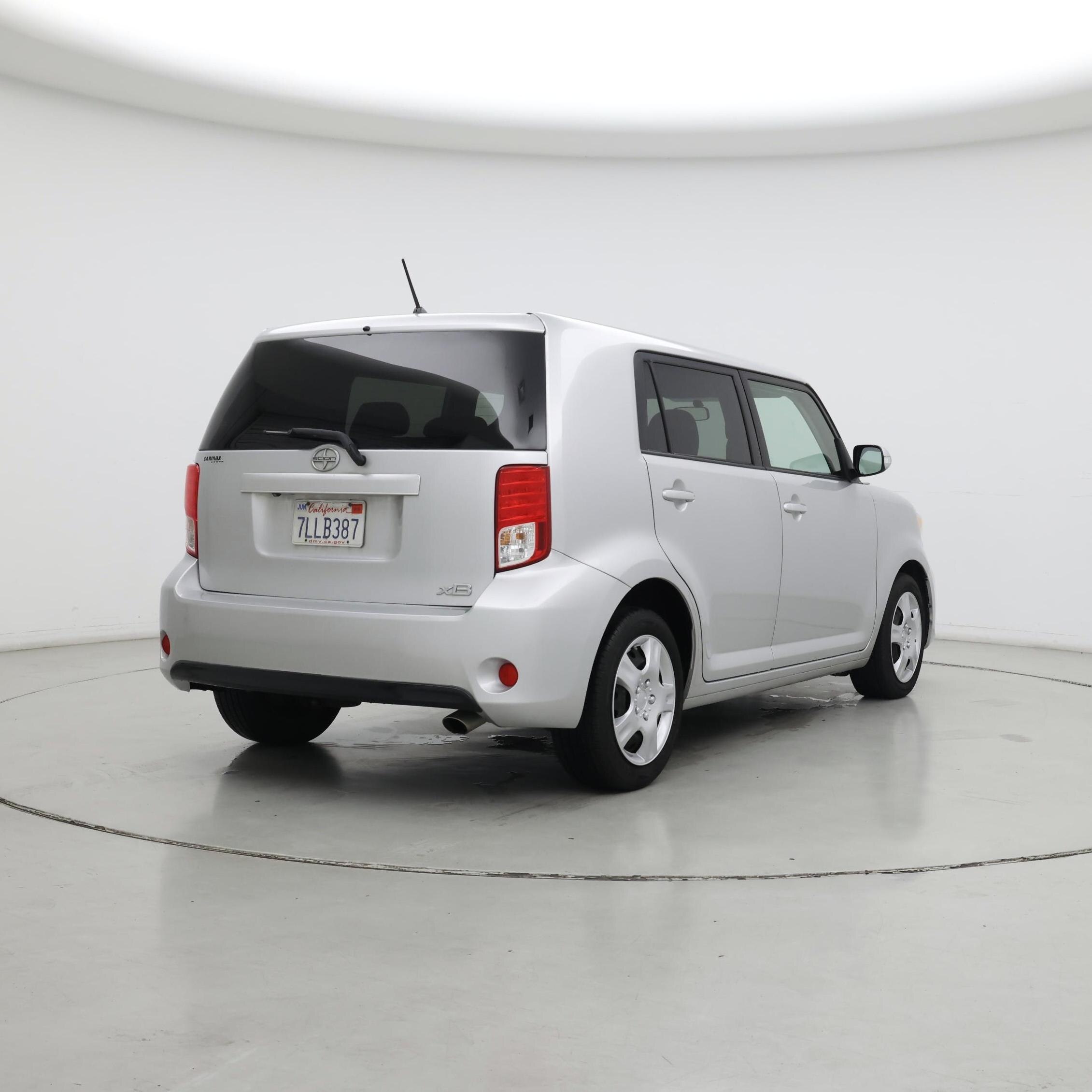 Thumbnail: 2015 Scion xB - 8