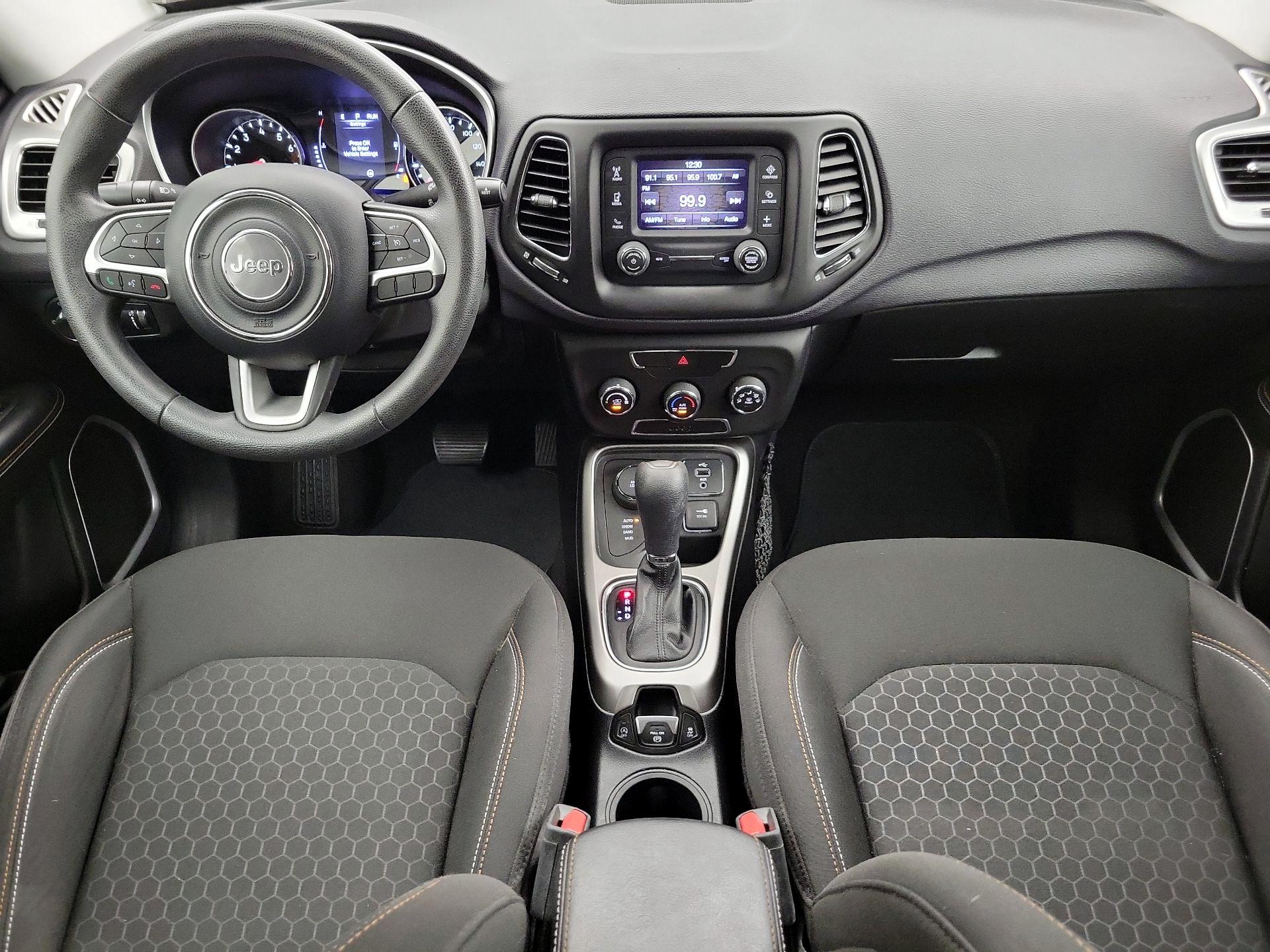 Thumbnail: 2017 Jeep Compass - 9