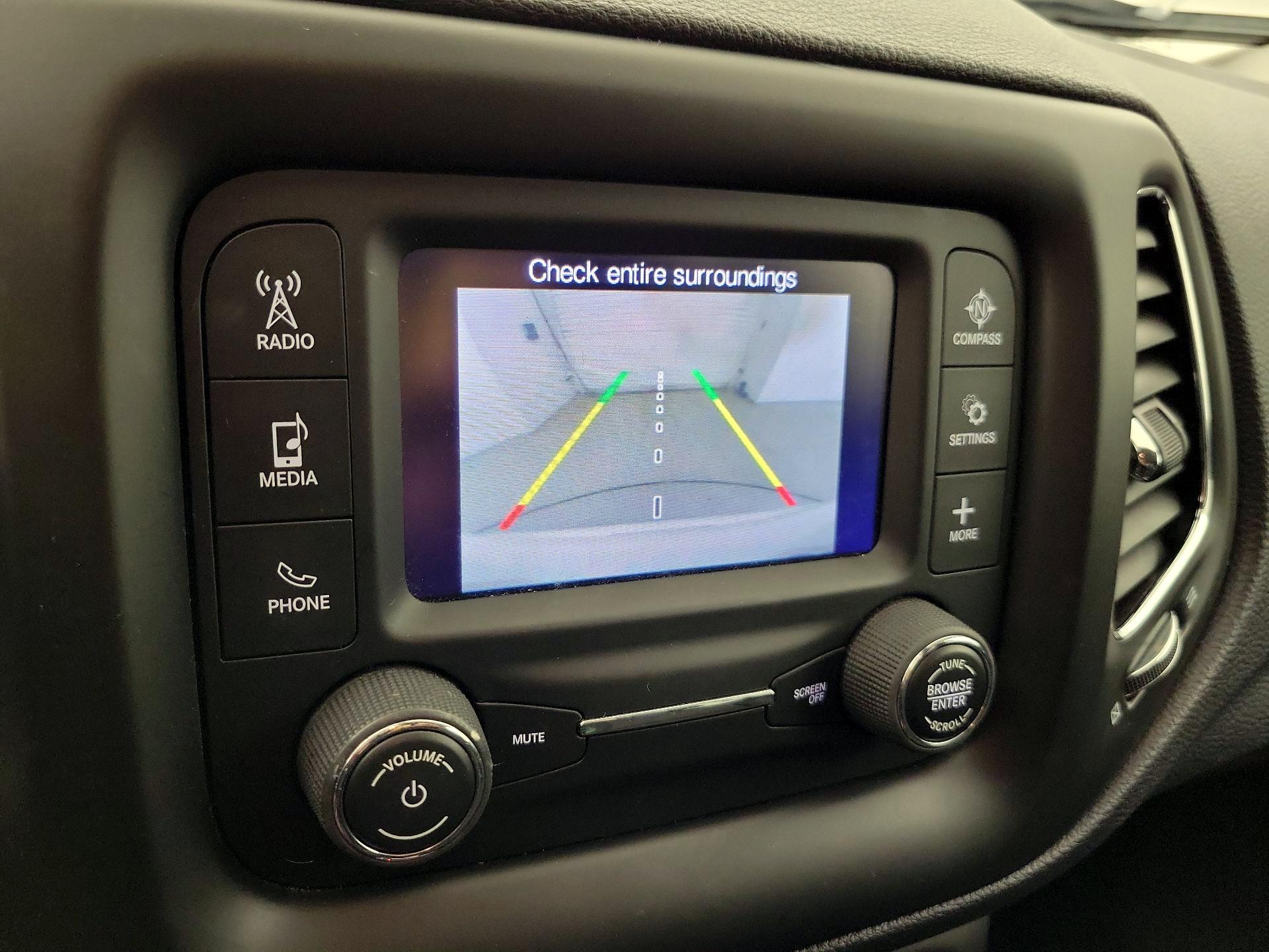 Thumbnail: 2017 Jeep Compass - 14