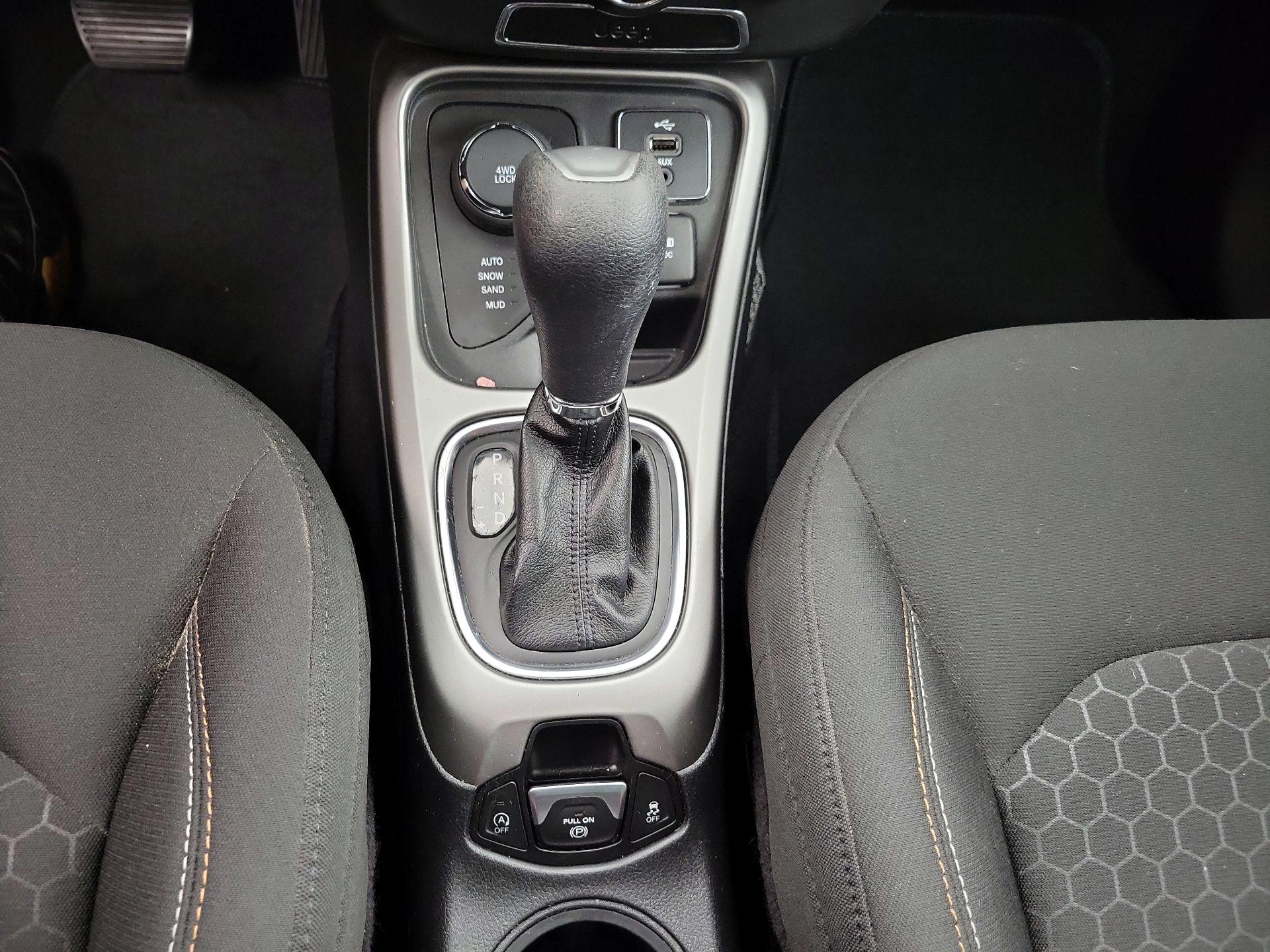 Thumbnail: 2017 Jeep Compass - 17
