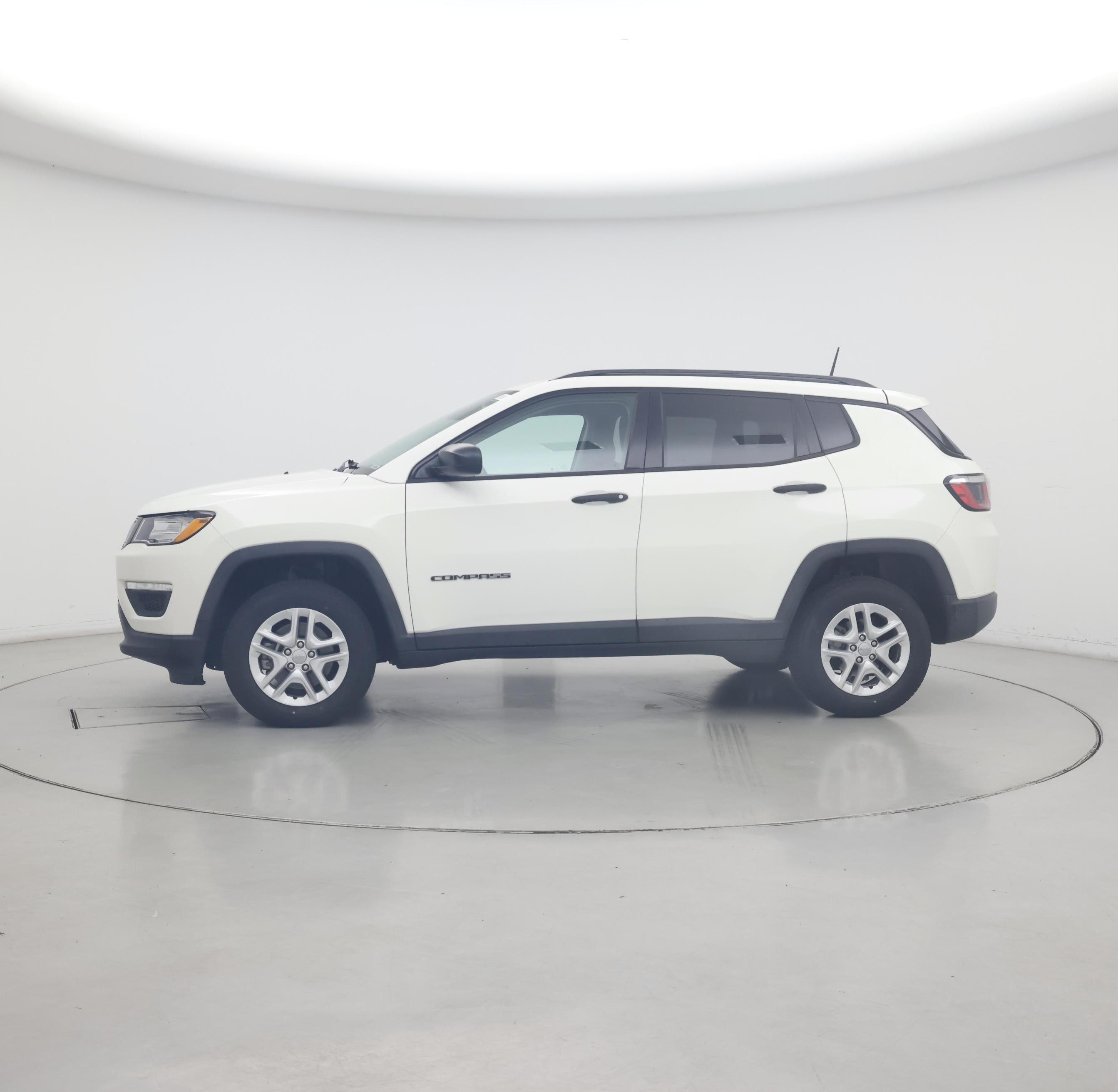 Thumbnail: 2017 Jeep Compass - 3