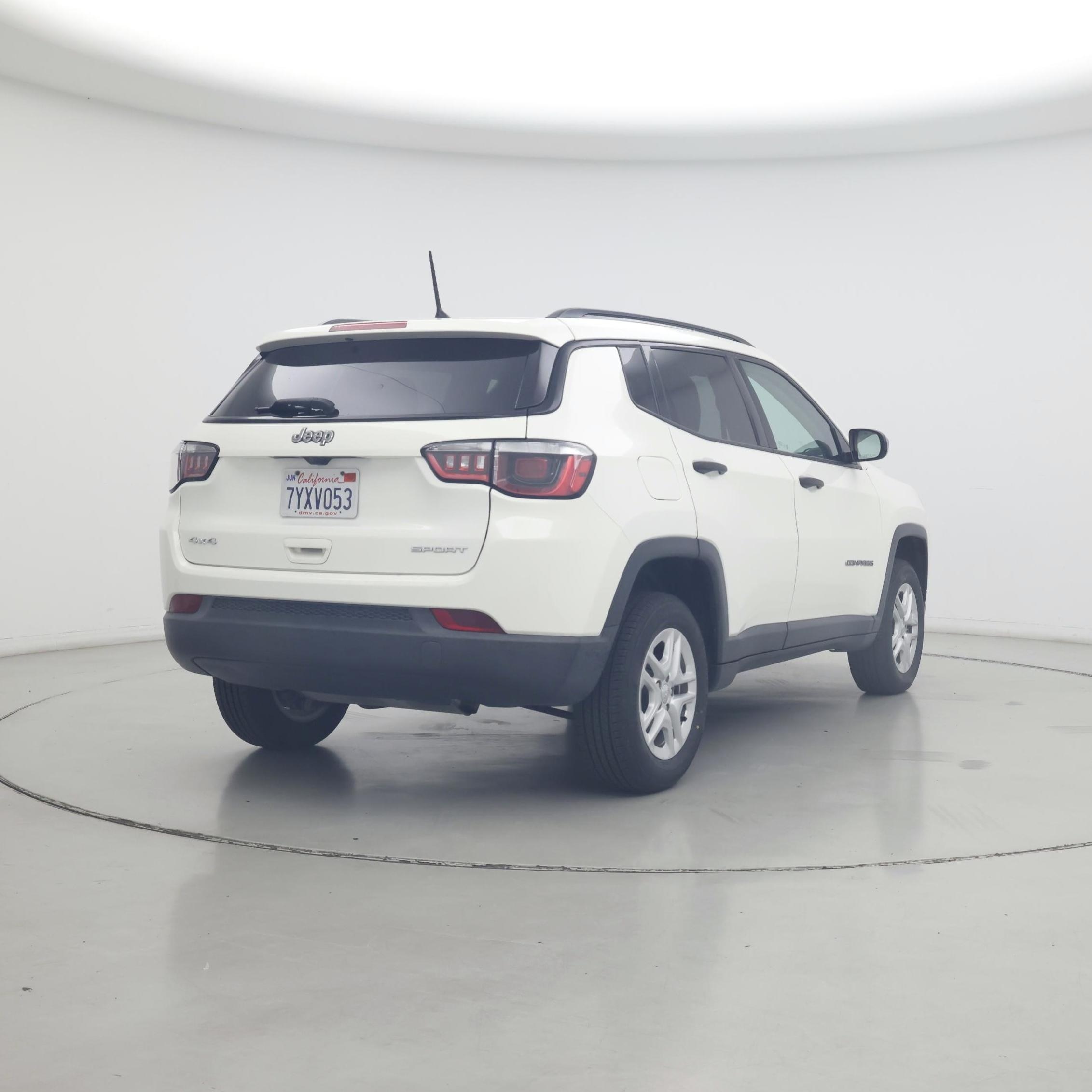 Thumbnail: 2017 Jeep Compass - 8