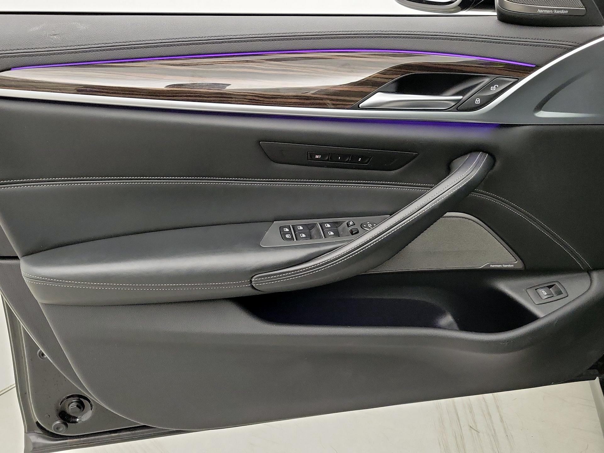 Thumbnail: 2020 BMW 5 Series - 12
