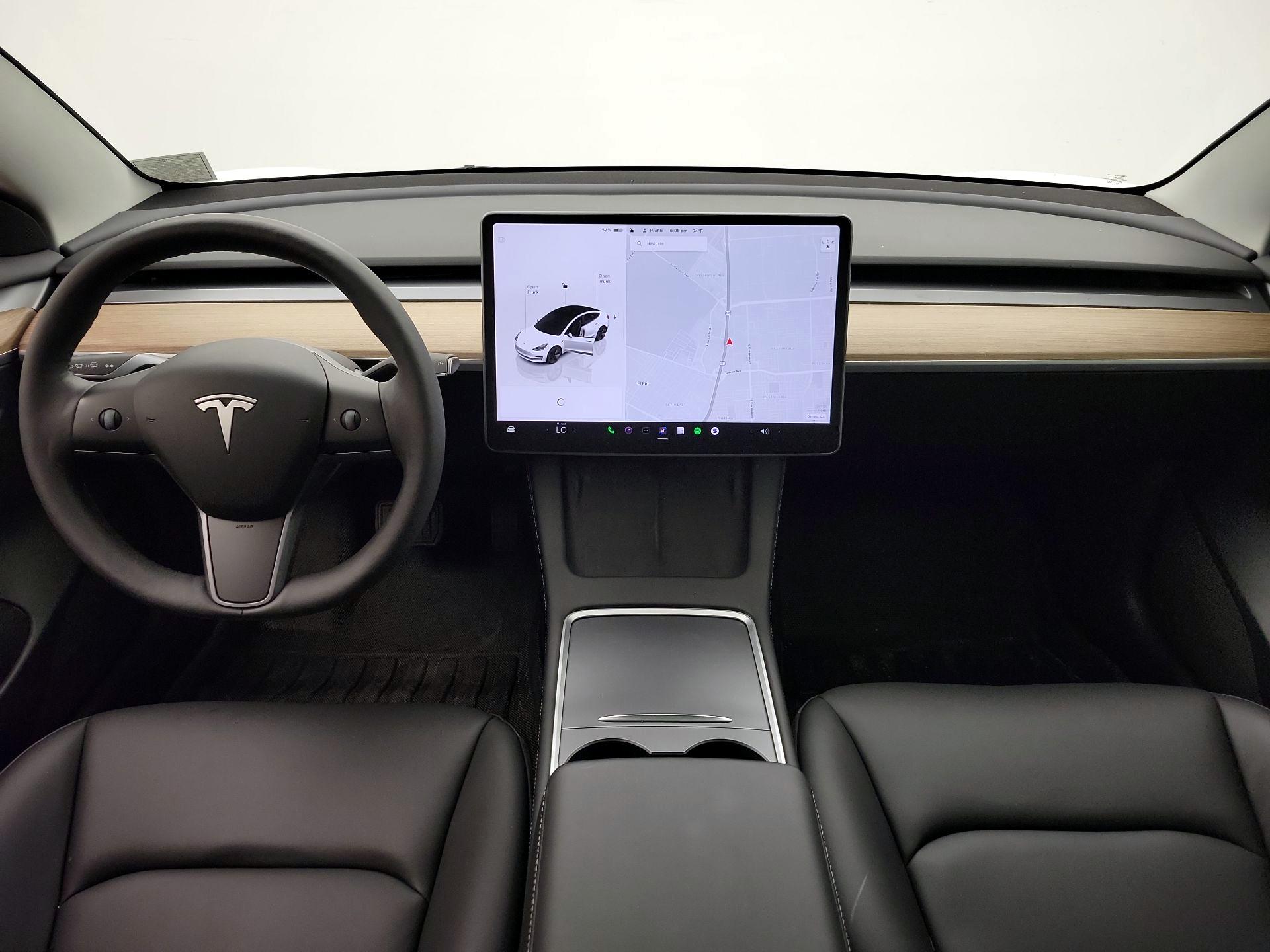 Thumbnail: 2023 Tesla Model 3 - 9