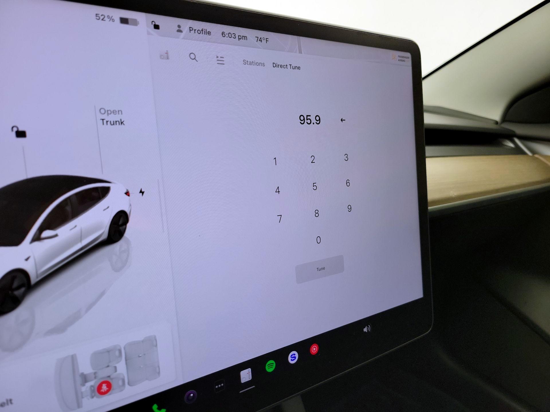 Thumbnail: 2023 Tesla Model 3 - 15