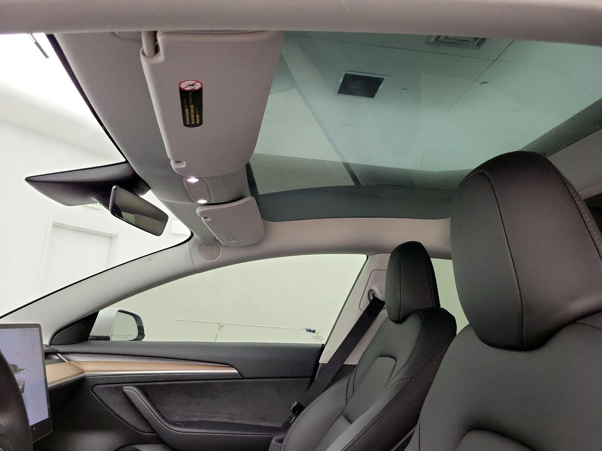 Thumbnail: 2023 Tesla Model 3 - 19