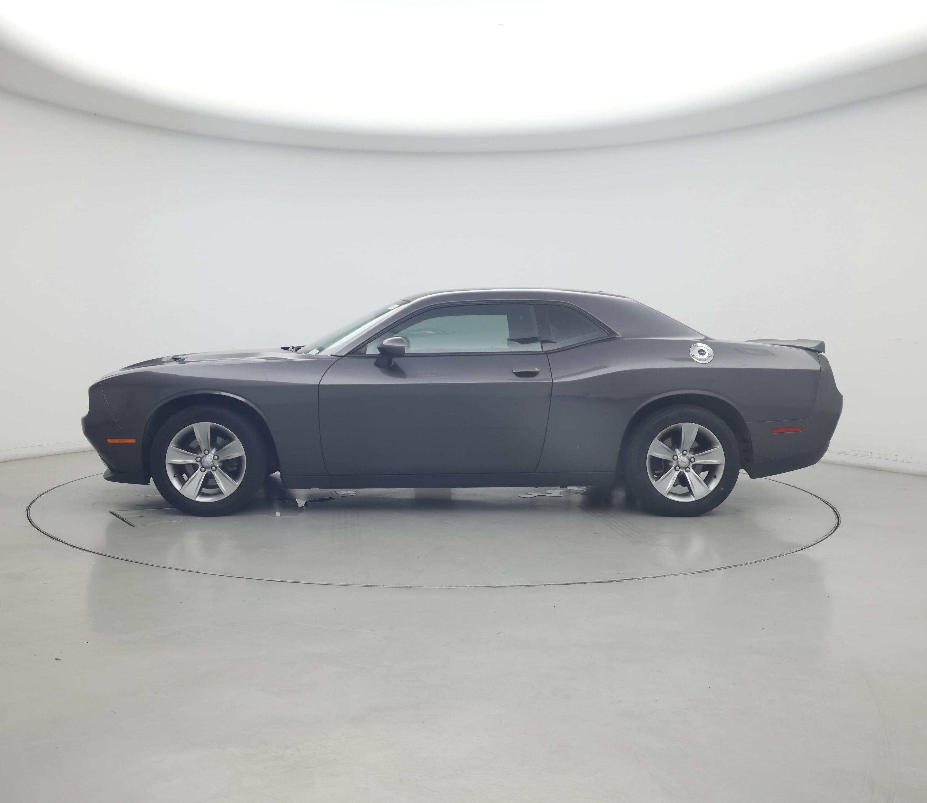 Thumbnail: 2015 Dodge Challenger - 3
