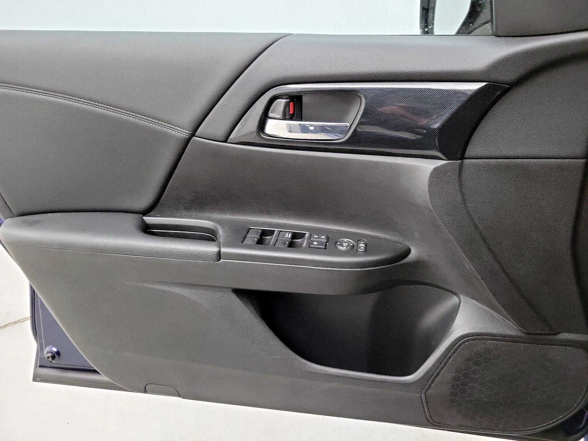 Thumbnail: 2014 Honda Accord - 12