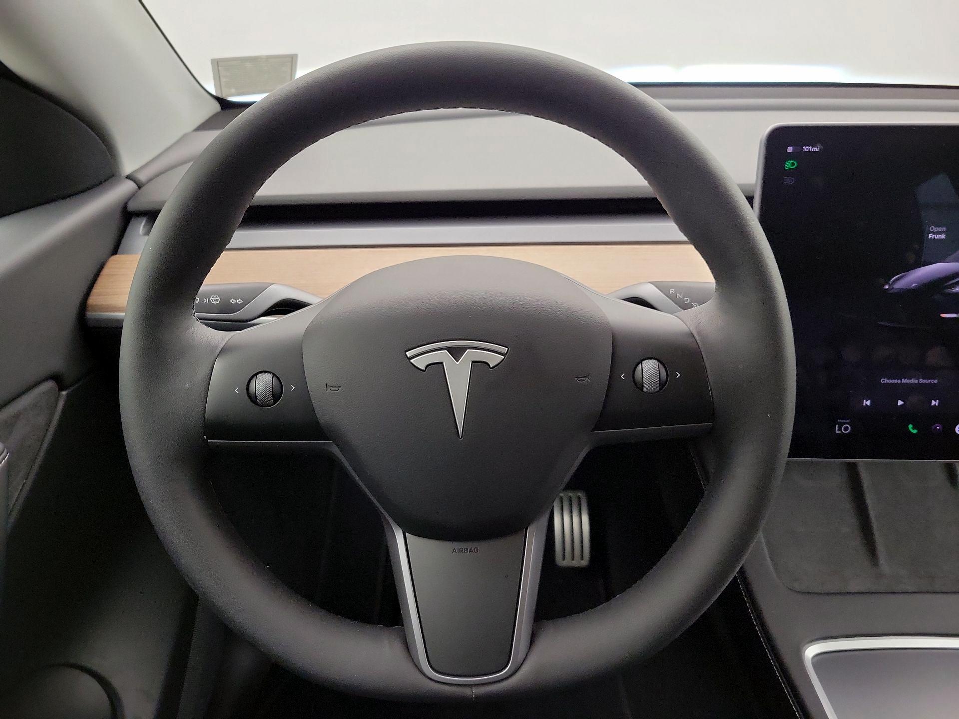 Thumbnail: 2022 Tesla Model Y - 10
