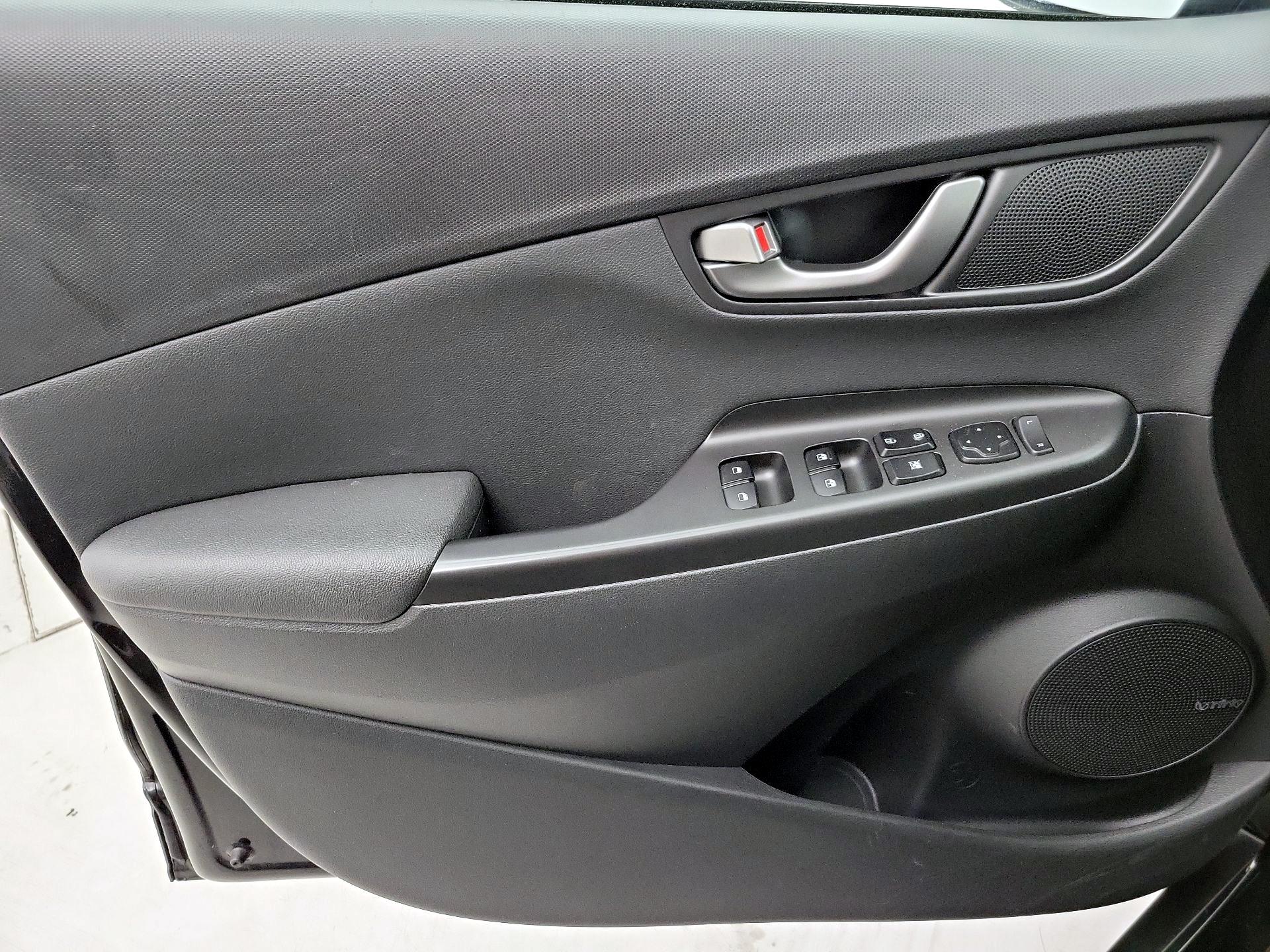 Thumbnail: 2019 Hyundai Kona - 12
