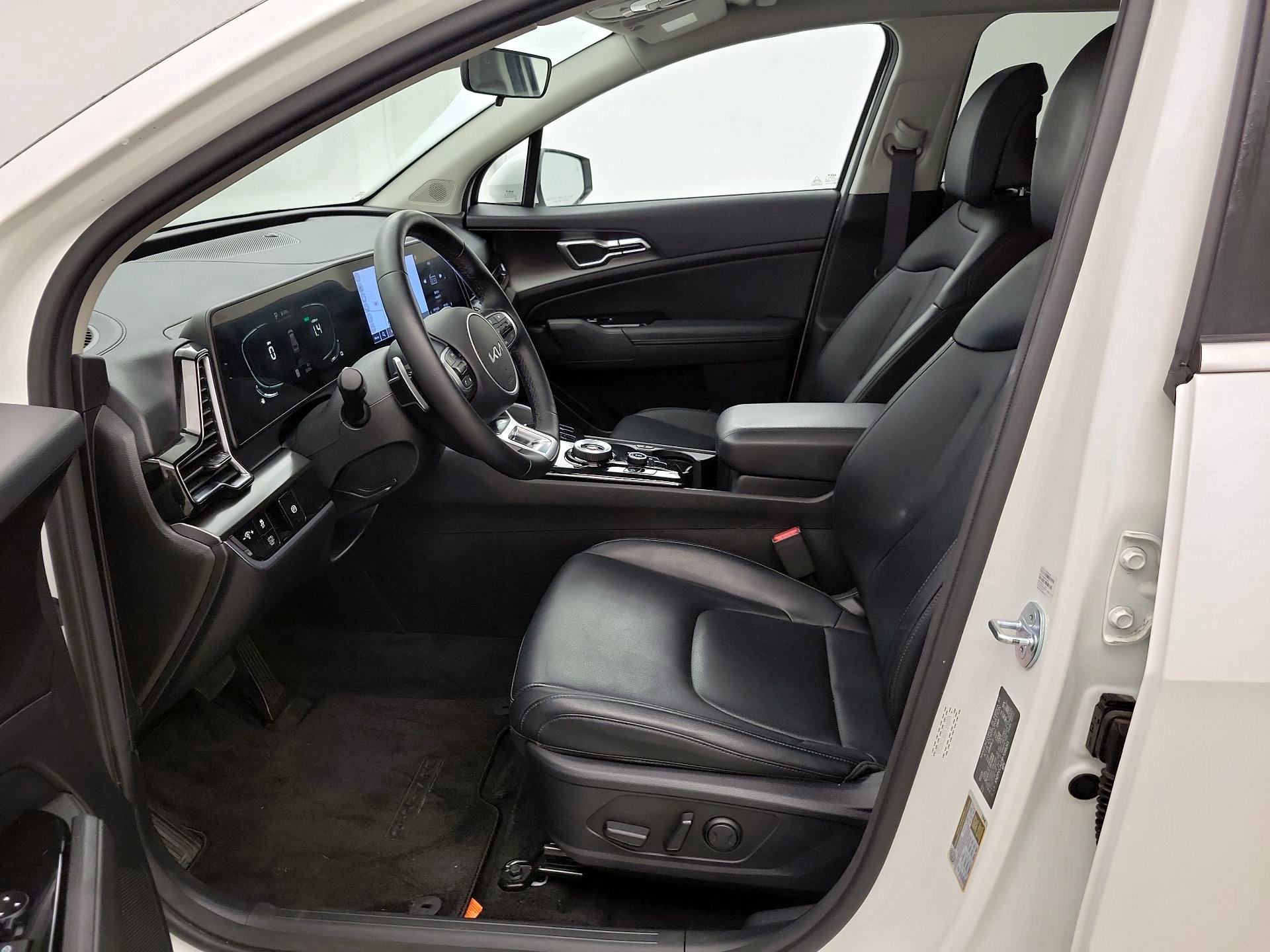 Thumbnail: 2023 Kia Sportage - 11