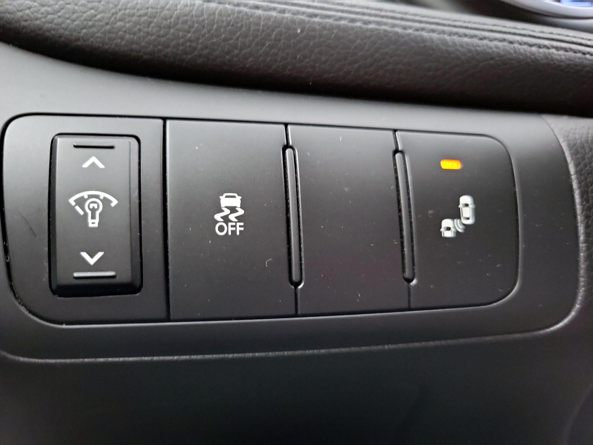 Thumbnail: 2014 Kia Optima - 13