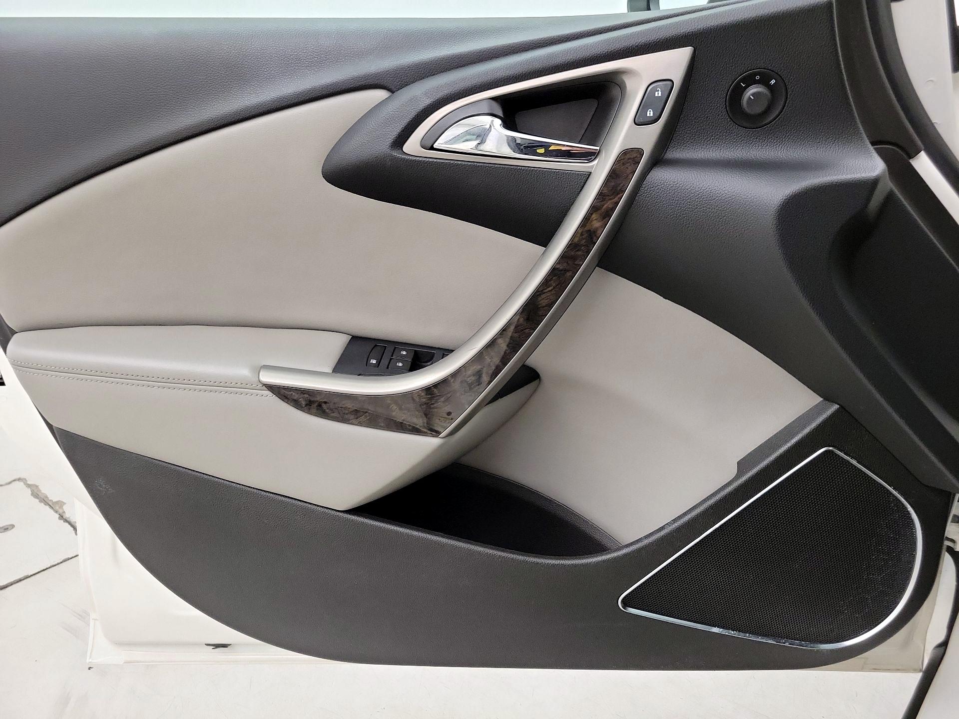 Thumbnail: 2015 Buick Verano - 12