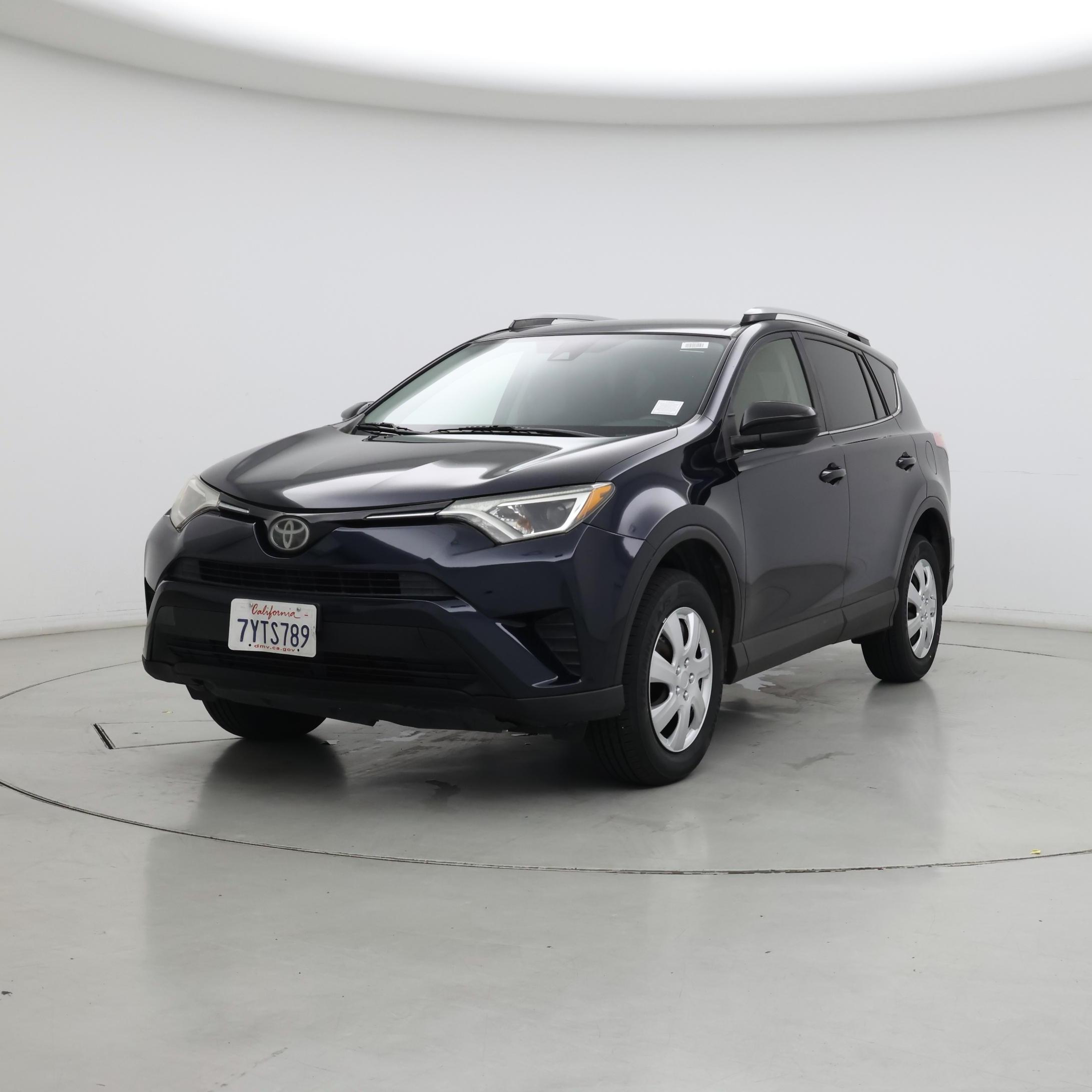 Thumbnail: 2017 Toyota RAV4 - 4