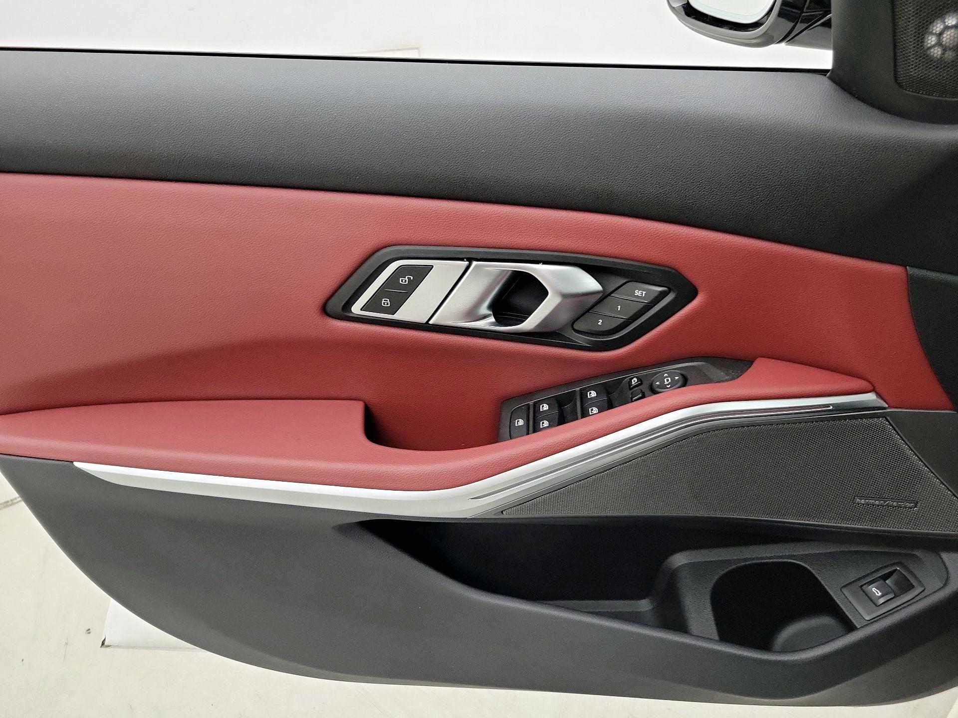 Thumbnail: 2023 BMW 3 Series - 12