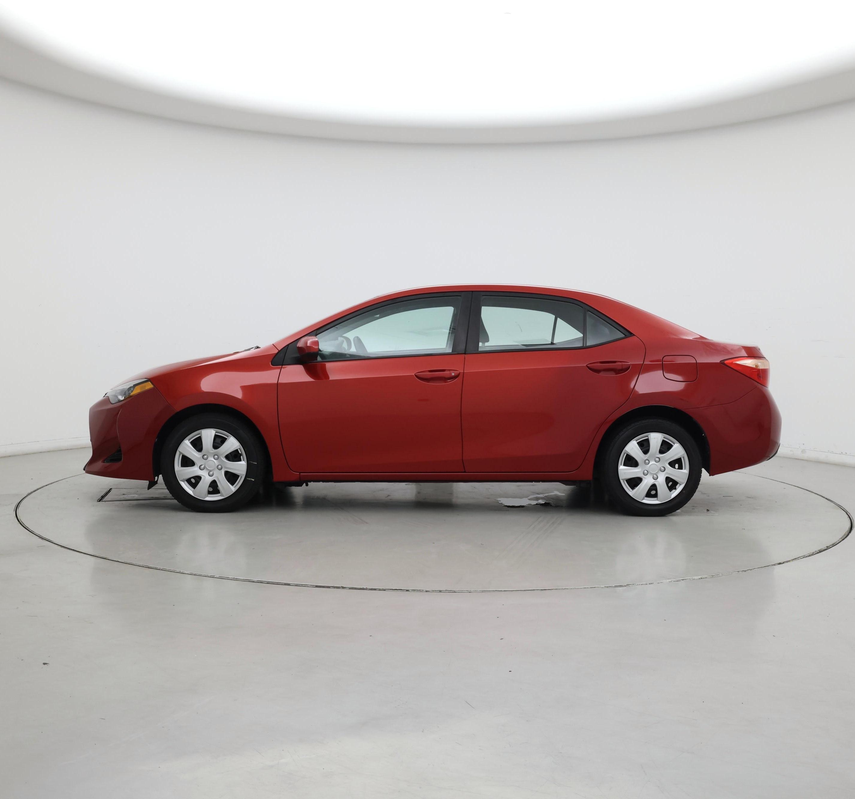 Thumbnail: 2018 Toyota Corolla - 3