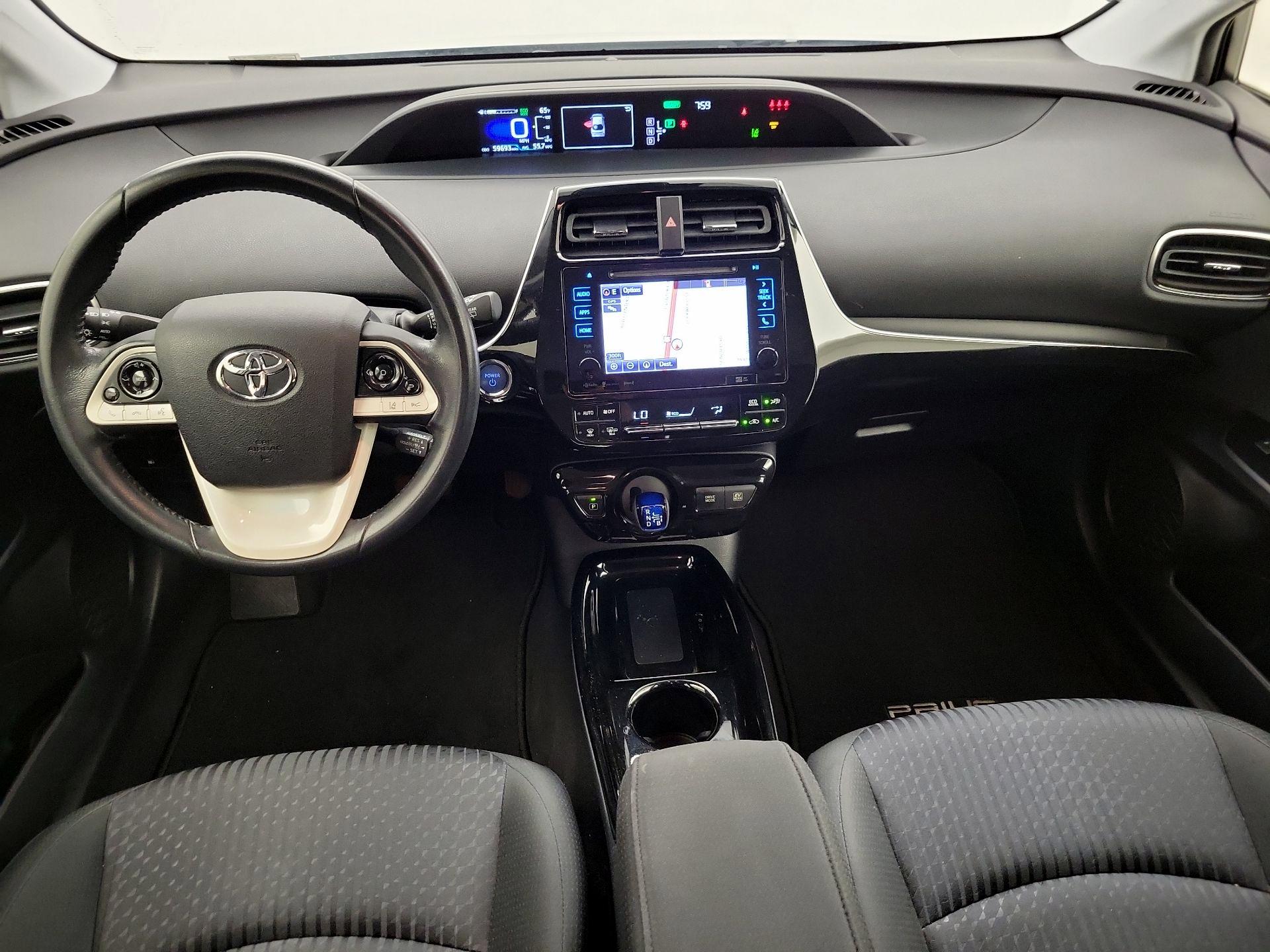 Thumbnail: 2017 Toyota Prius - 9