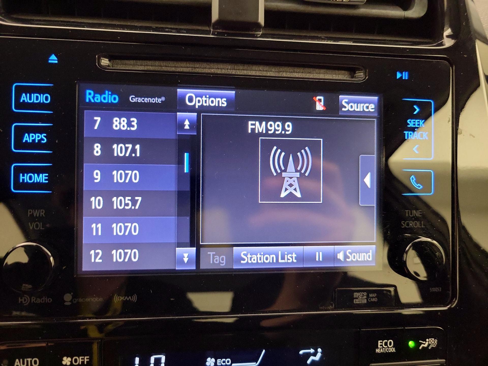 Thumbnail: 2017 Toyota Prius - 16