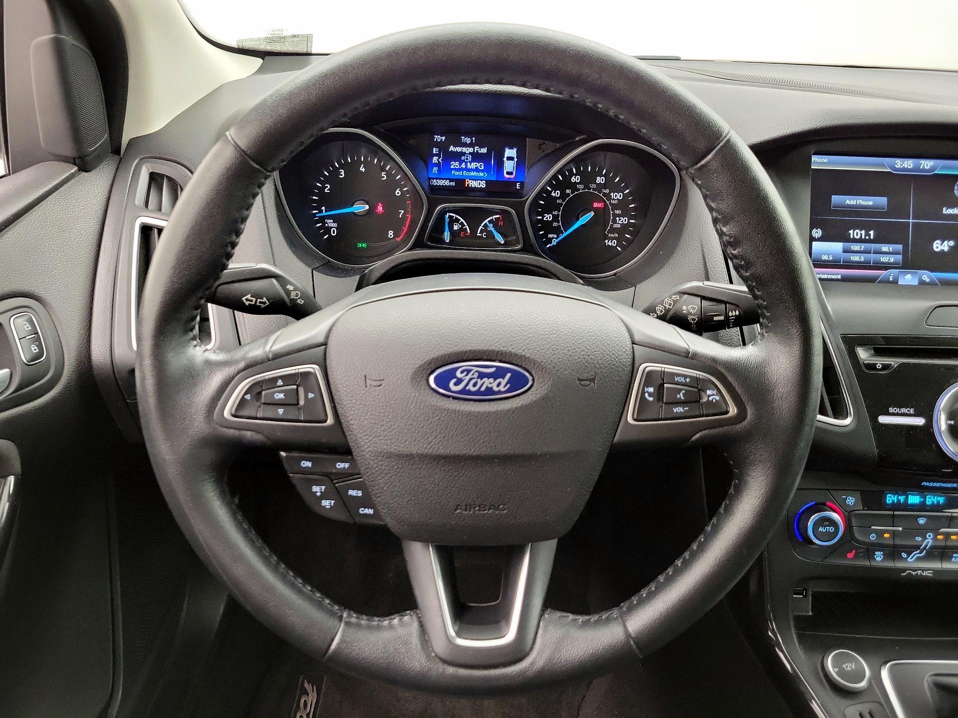 Thumbnail: 2015 Ford Focus - 10
