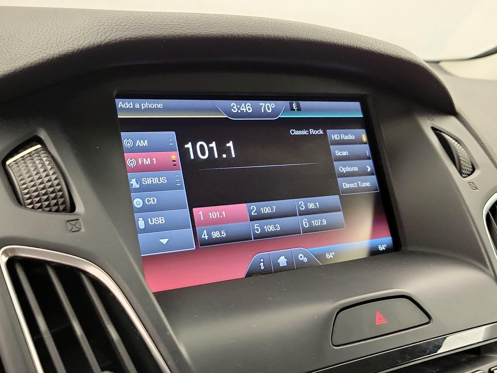 Thumbnail: 2015 Ford Focus - 16