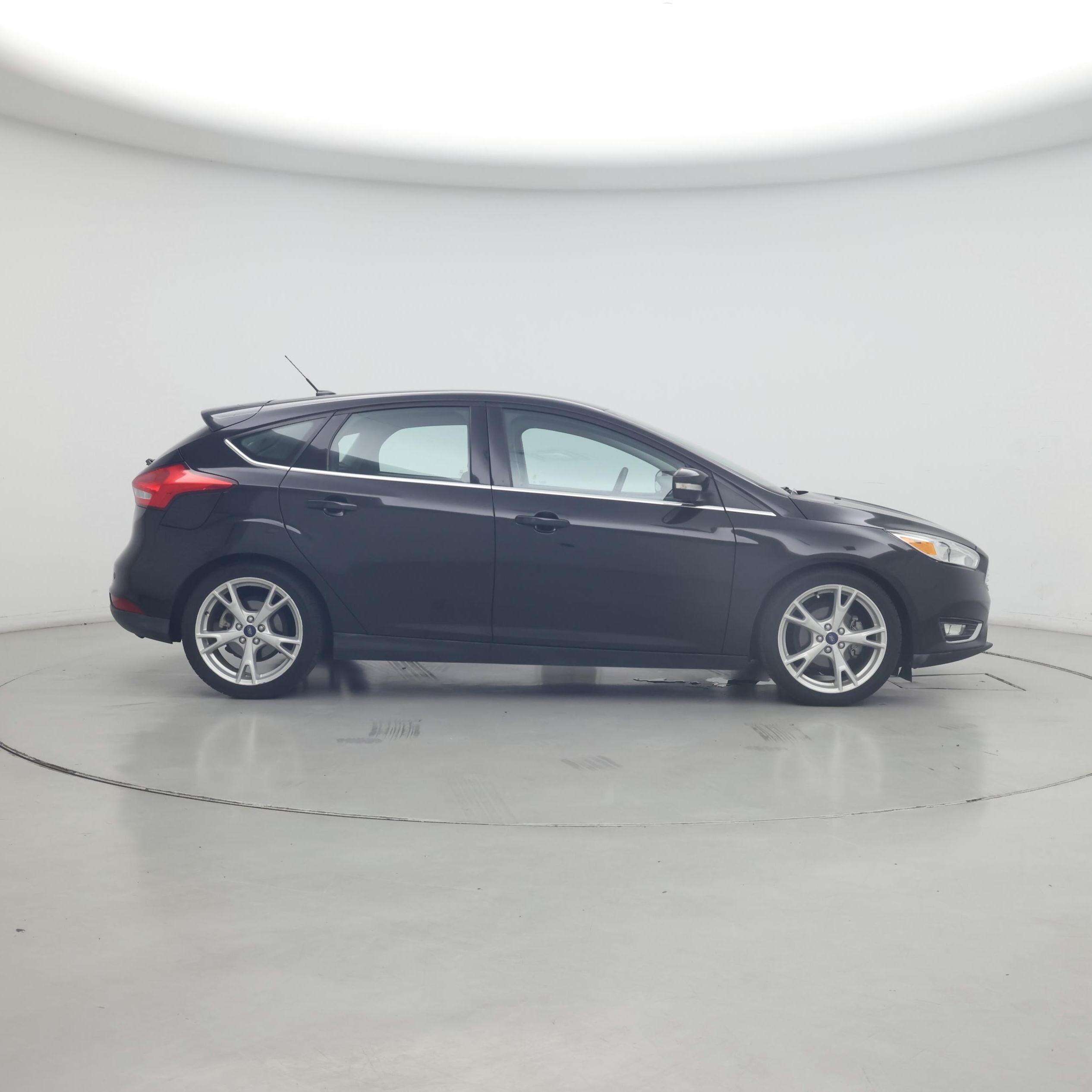 Thumbnail: 2015 Ford Focus - 7