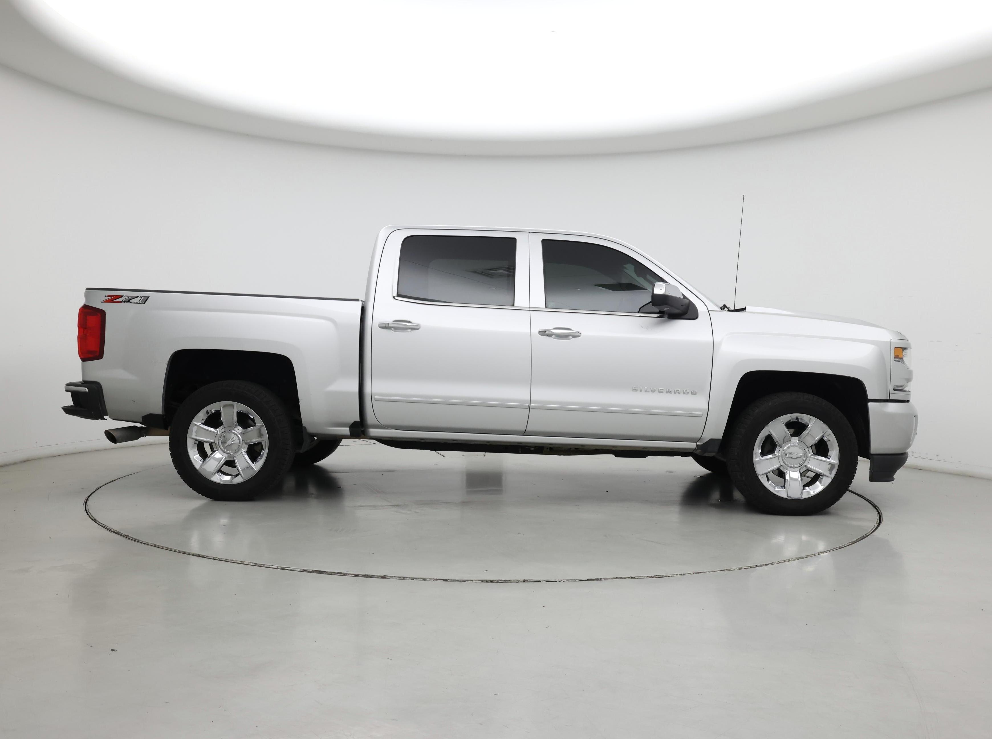Thumbnail: 2018 Chevrolet Silverado 1500 - 7