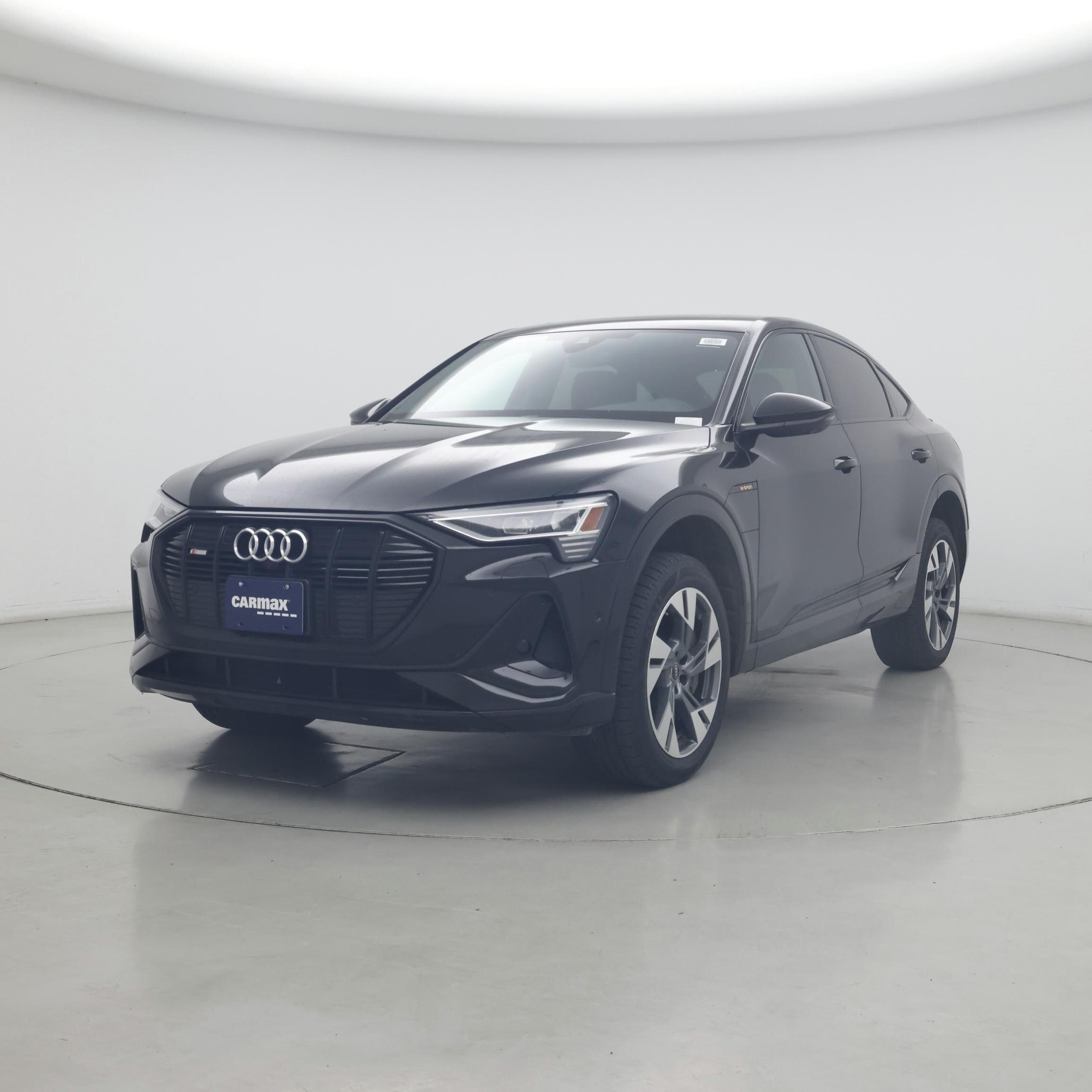 Thumbnail: 2022 Audi e-tron S - 4
