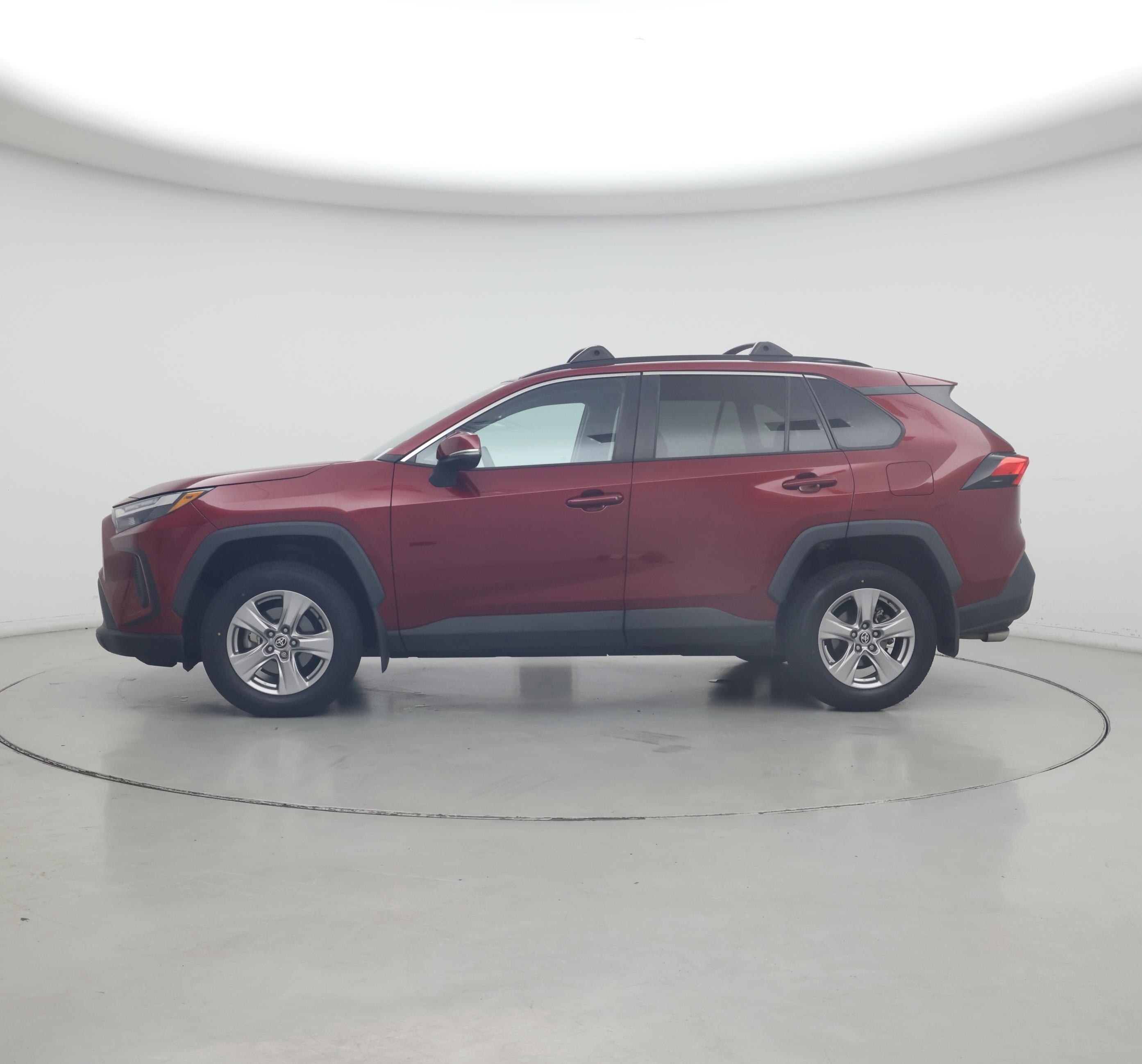 Thumbnail: 2022 Toyota RAV4 - 3