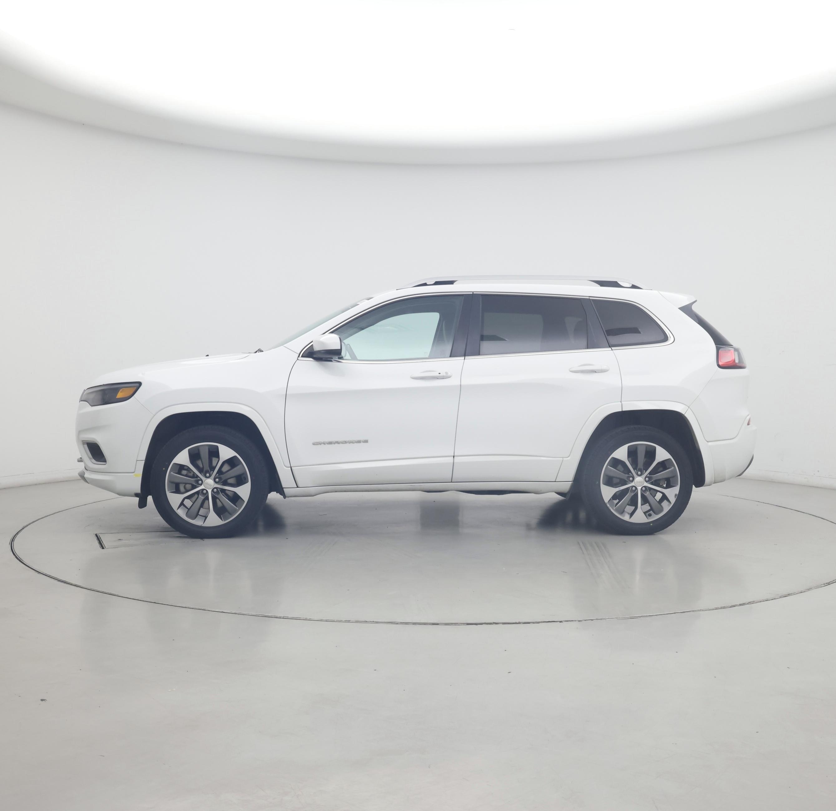 Thumbnail: 2019 Jeep Cherokee - 3