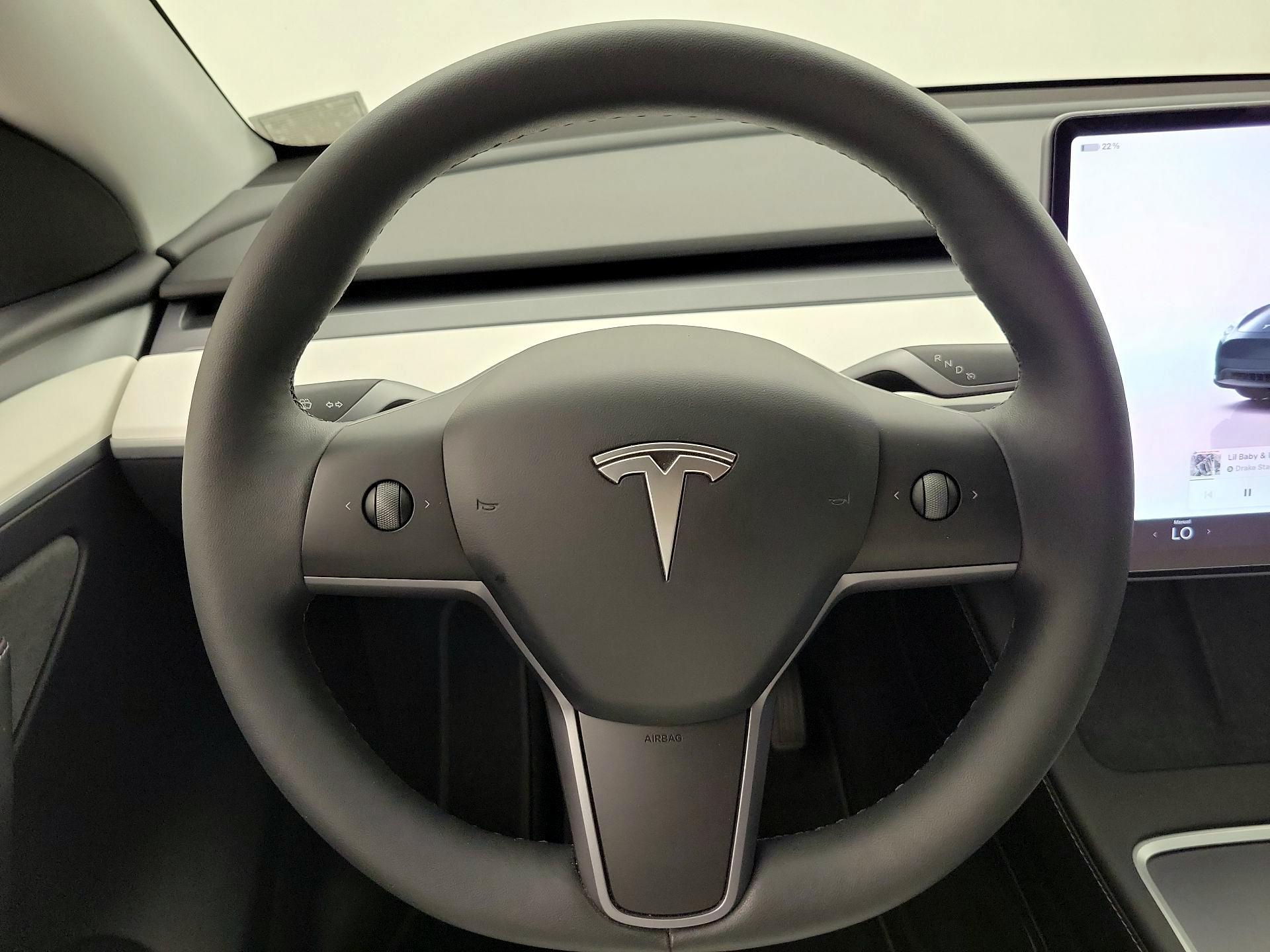 Thumbnail: 2023 Tesla Model Y - 10