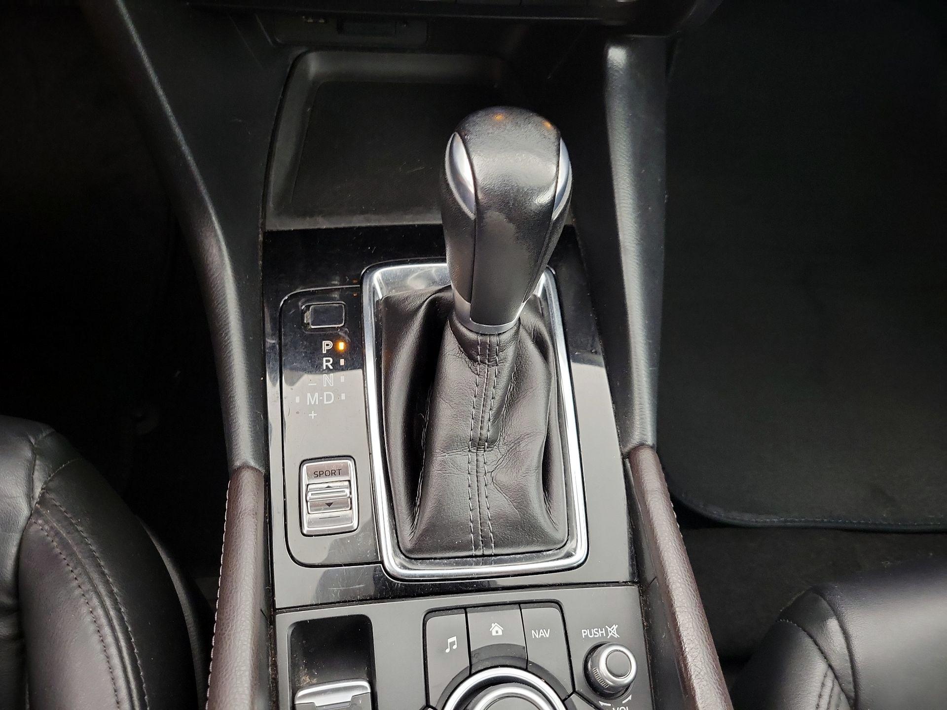 Thumbnail: 2017 Mazda Mazda3 - 17