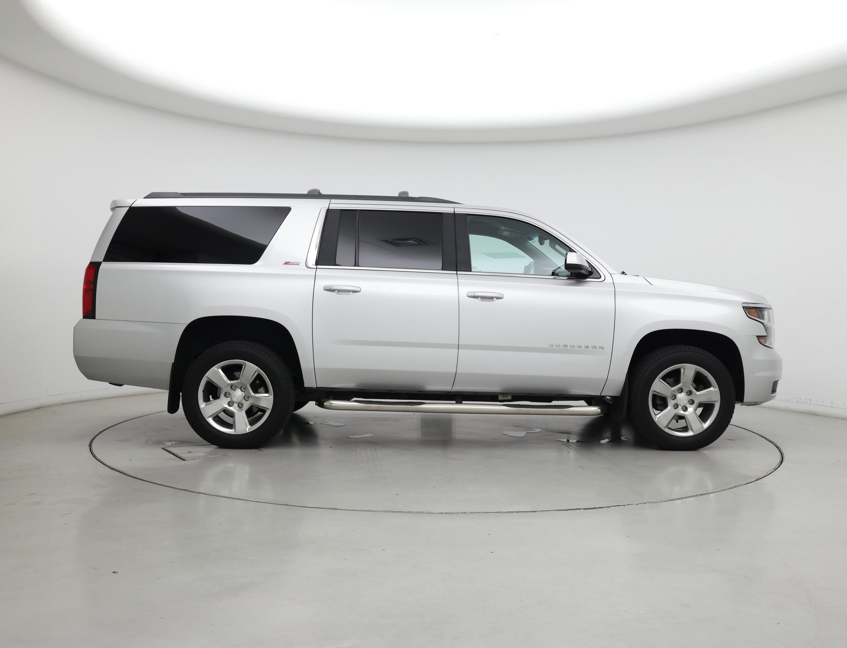 Thumbnail: 2018 Chevrolet Suburban - 7