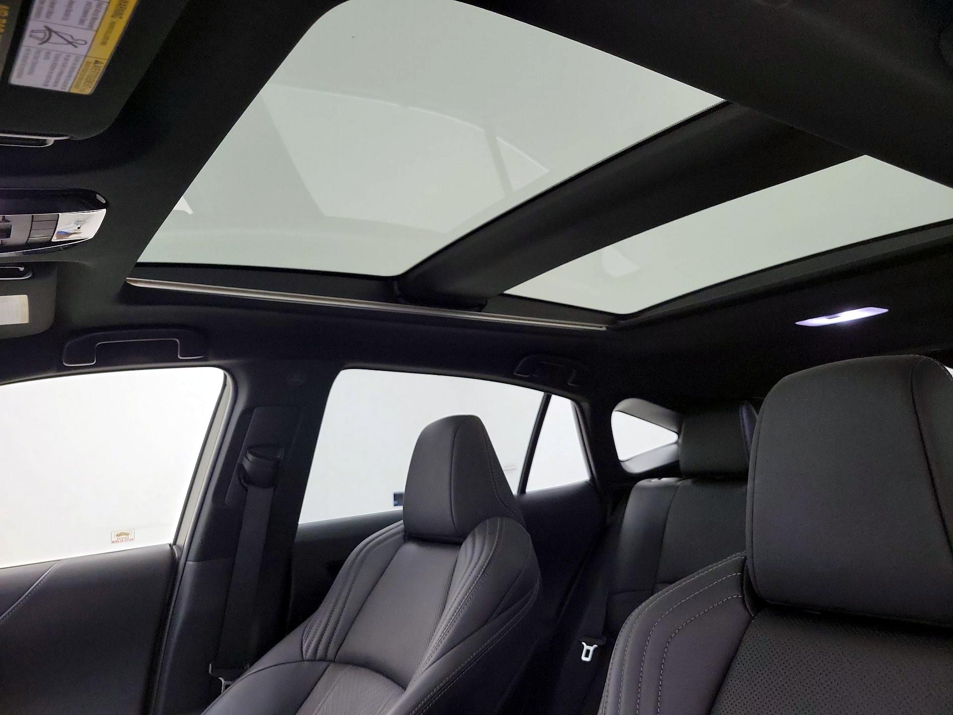 Thumbnail: 2021 Toyota Venza - 20