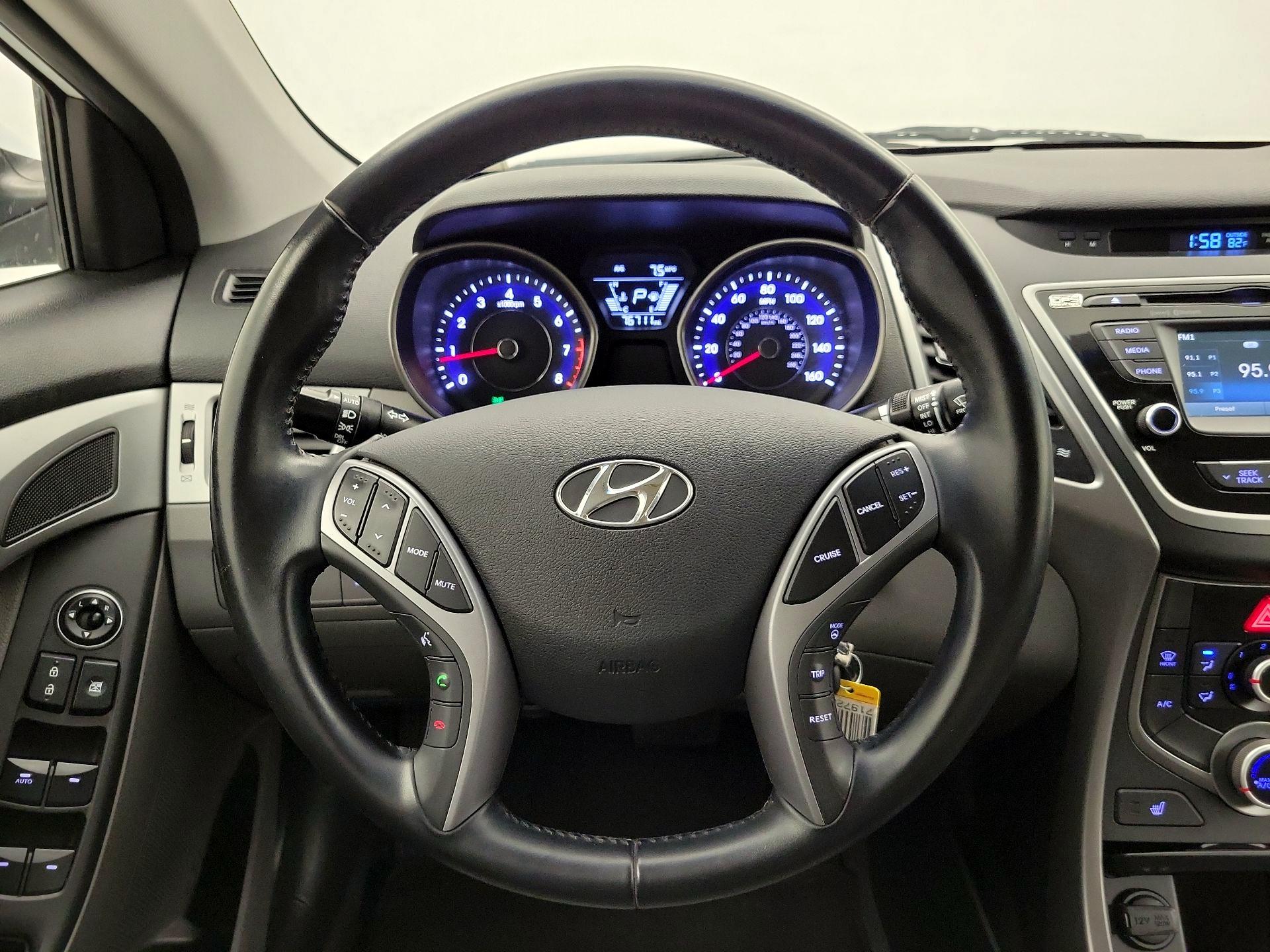 Thumbnail: 2015 Hyundai Elantra - 10