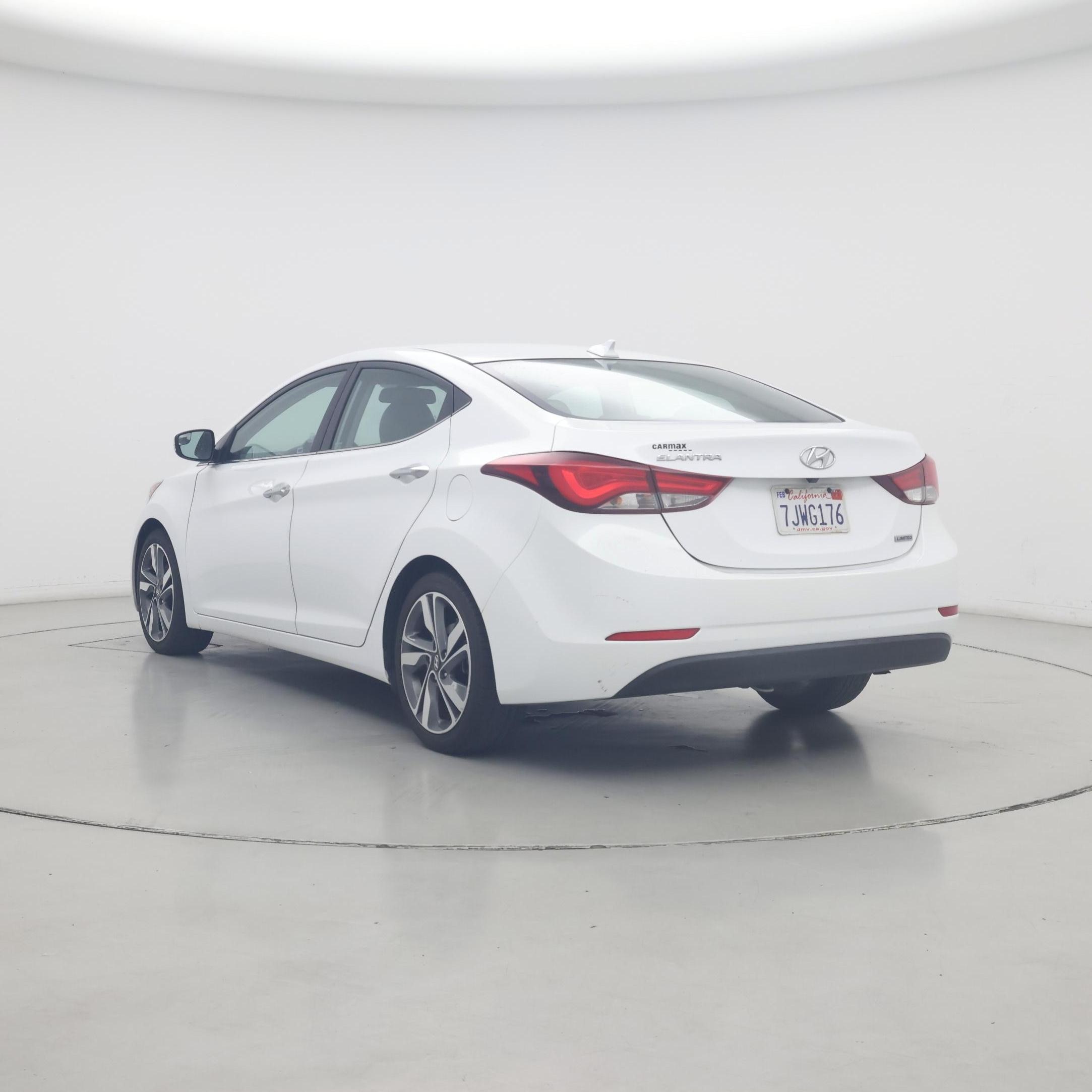 Thumbnail: 2015 Hyundai Elantra - 2