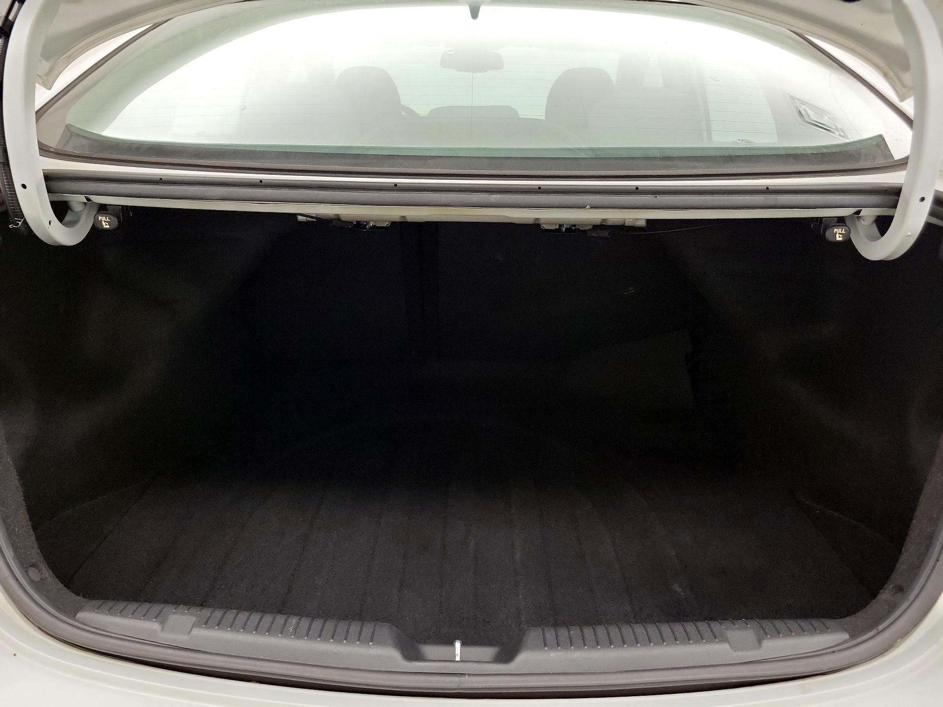 Thumbnail: 2015 Hyundai Elantra - 20