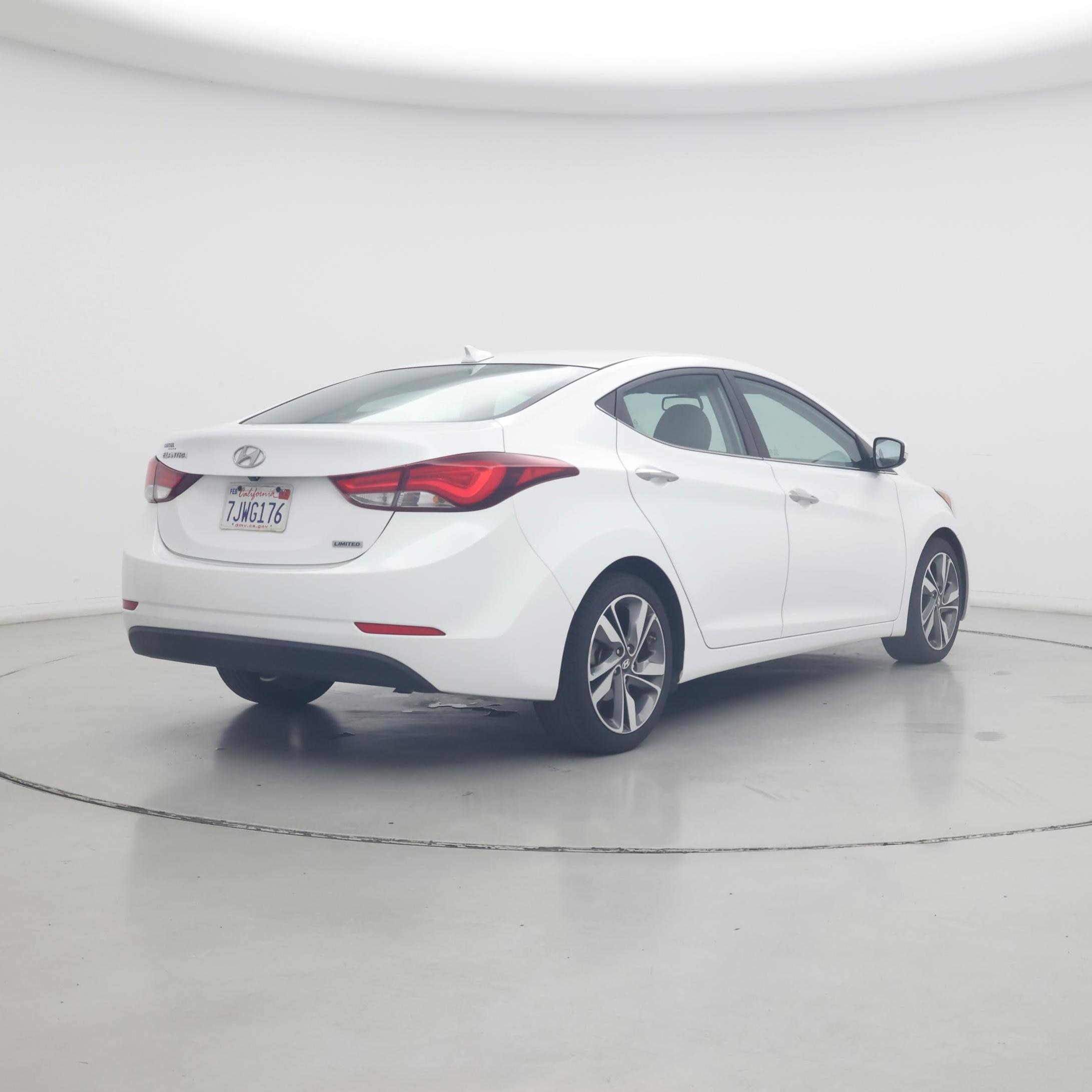 Thumbnail: 2015 Hyundai Elantra - 8