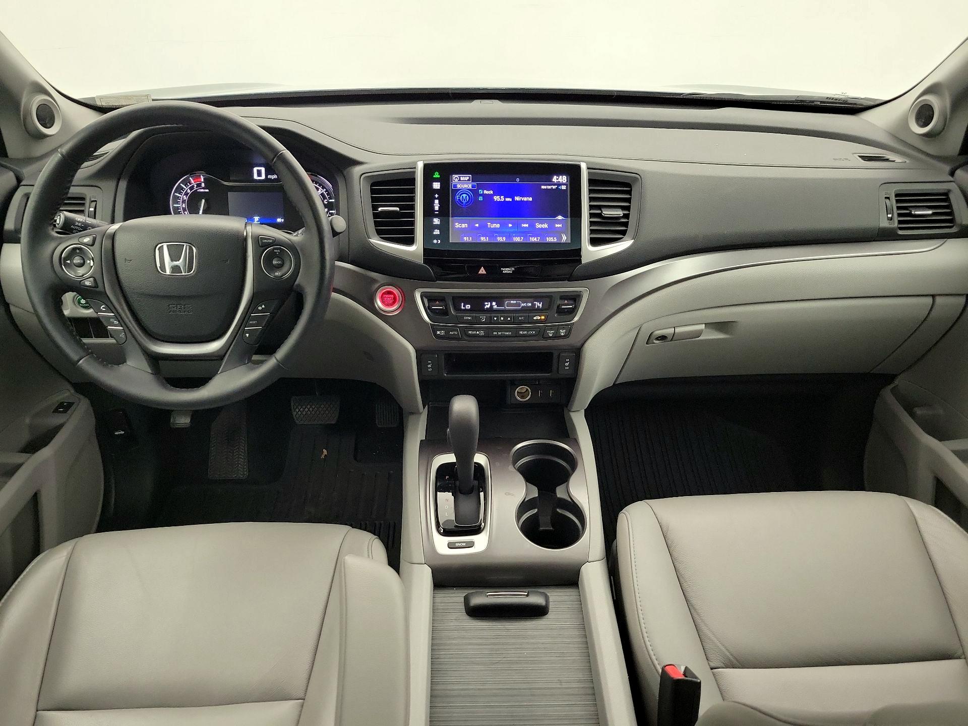 Thumbnail: 2016 Honda Pilot - 9