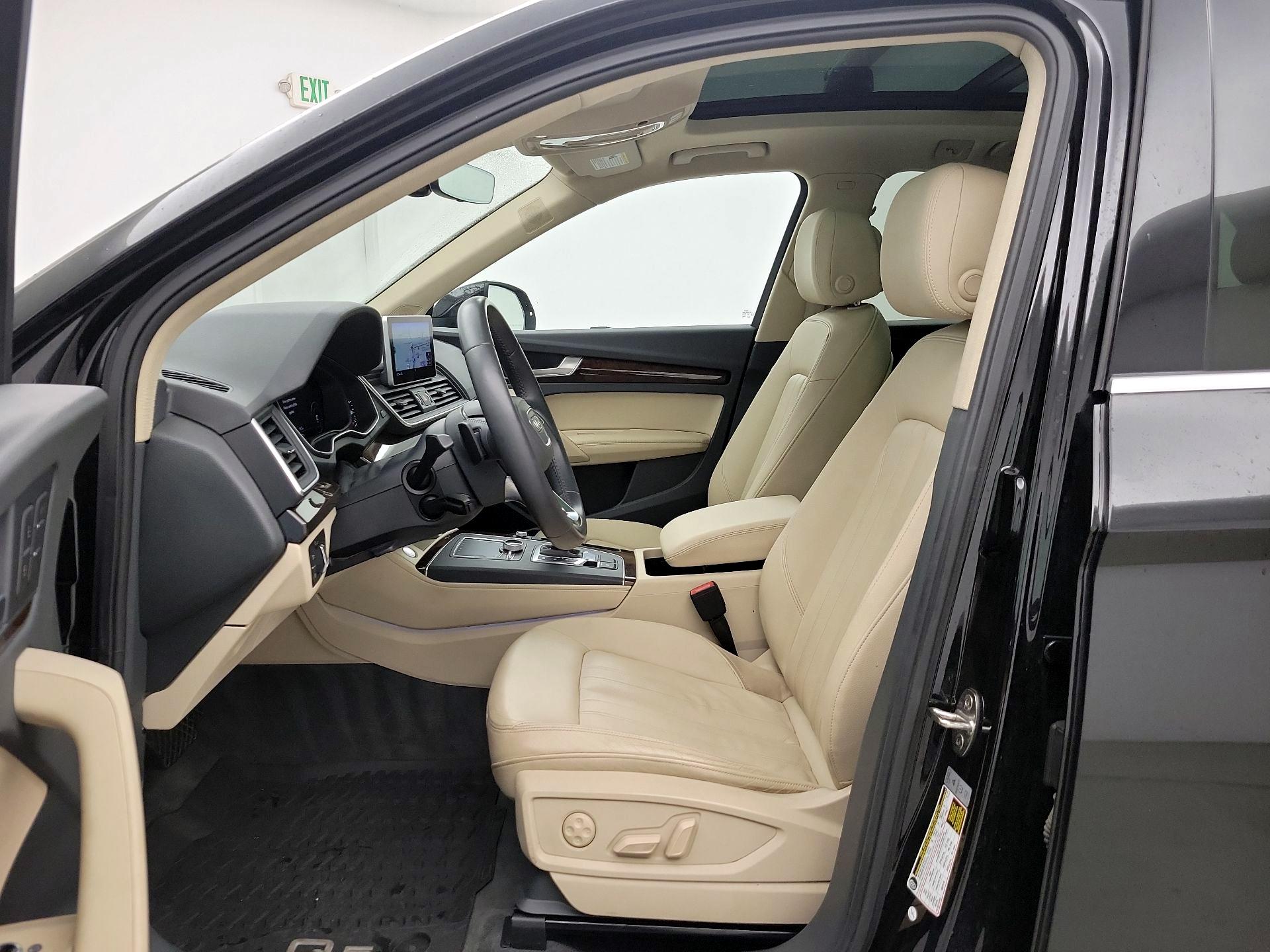 Thumbnail: 2019 Audi Q5 - 11
