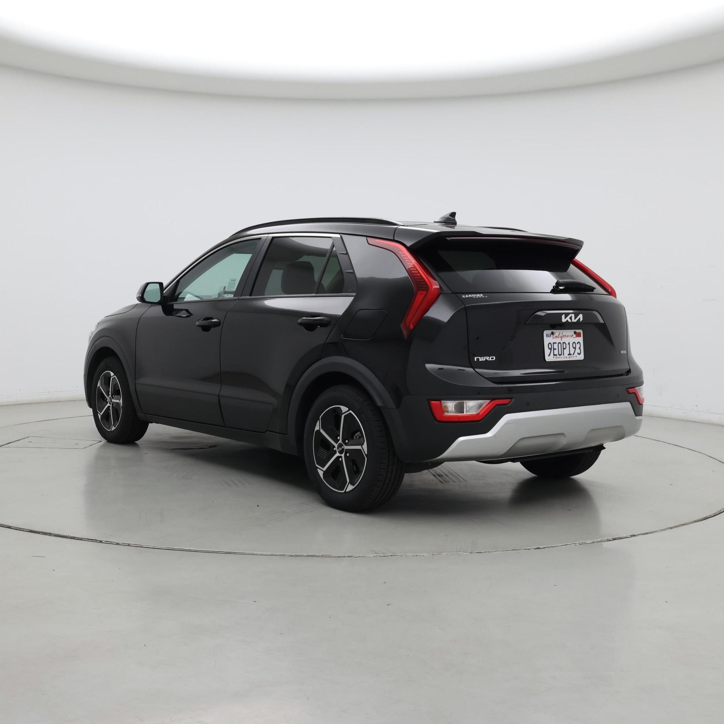 Thumbnail: 2023 Kia Niro - 2