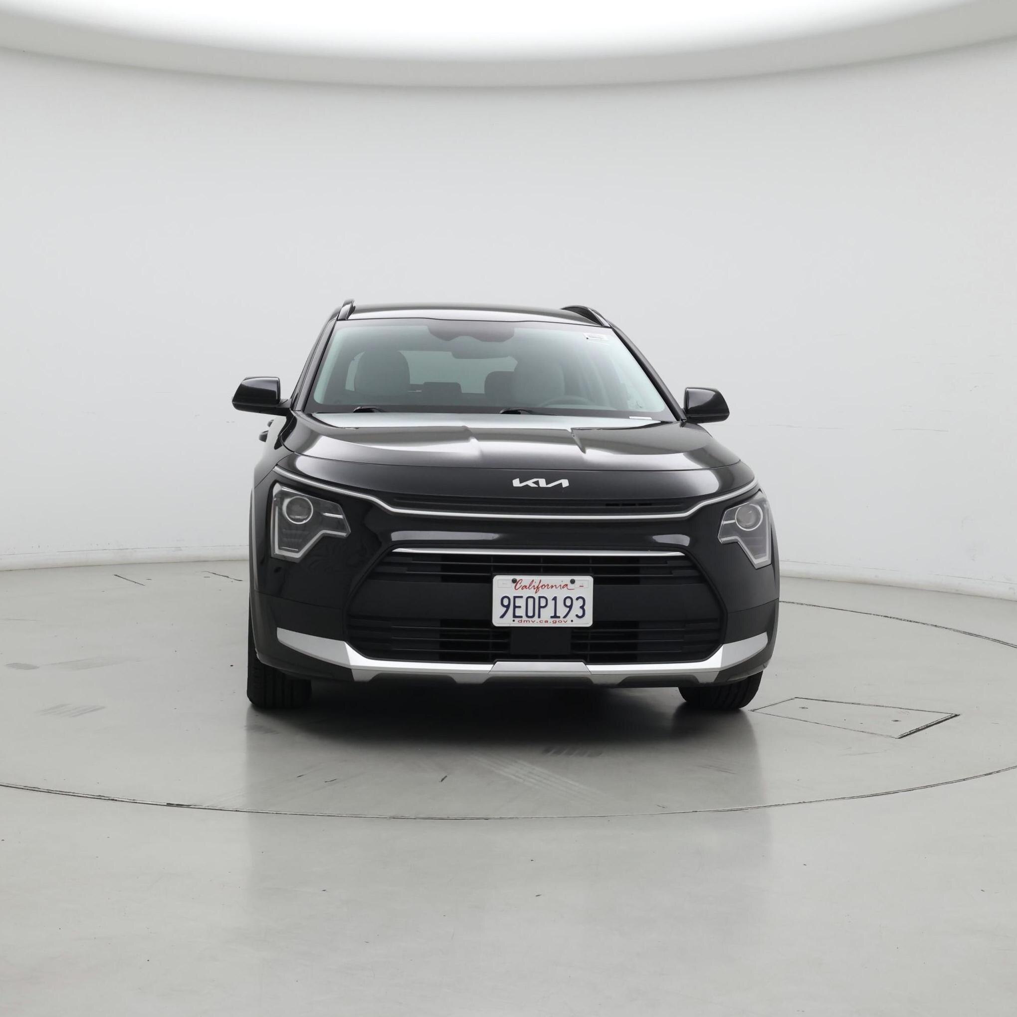 Thumbnail: 2023 Kia Niro - 5