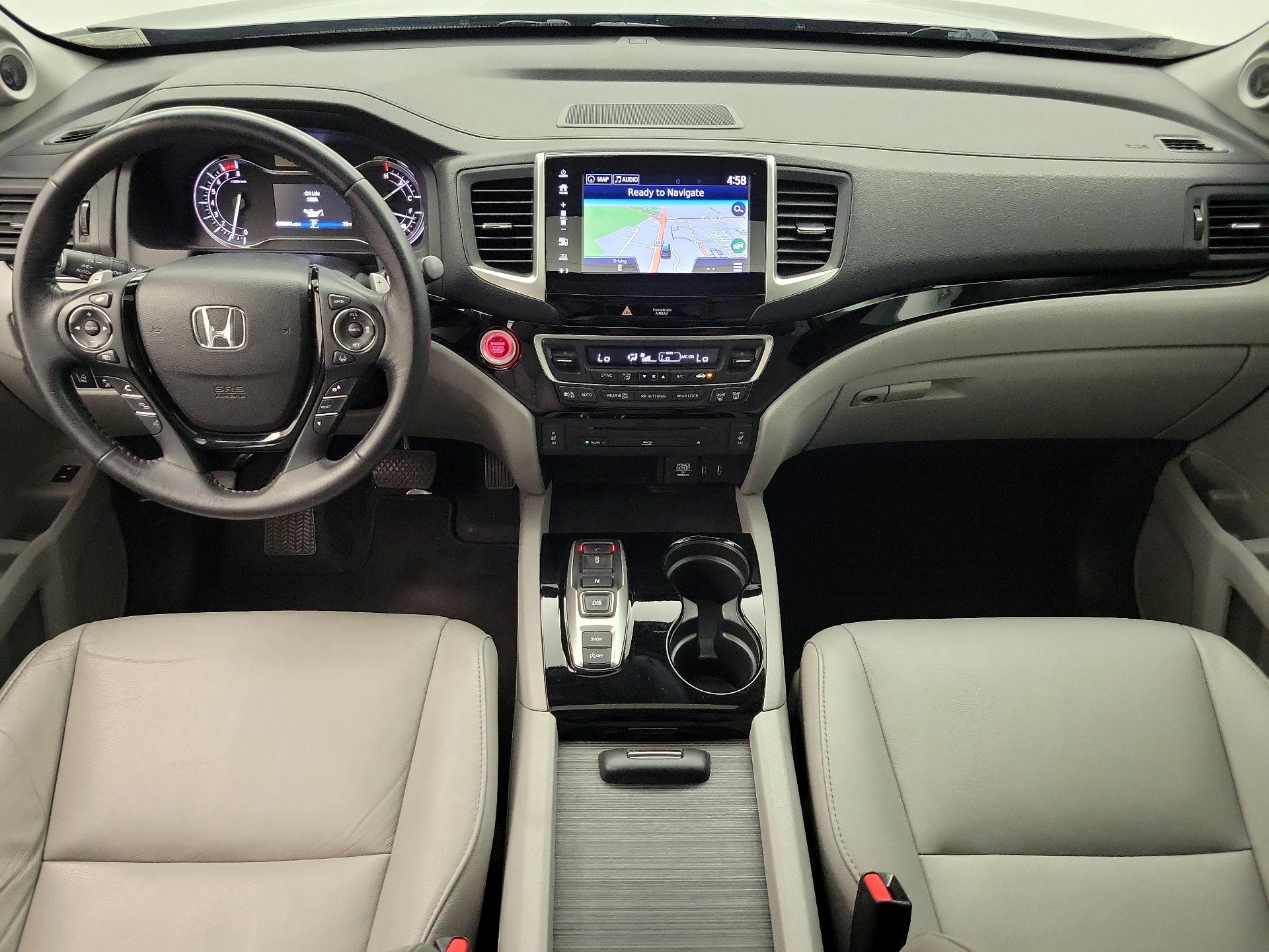 Thumbnail: 2017 Honda Pilot - 9