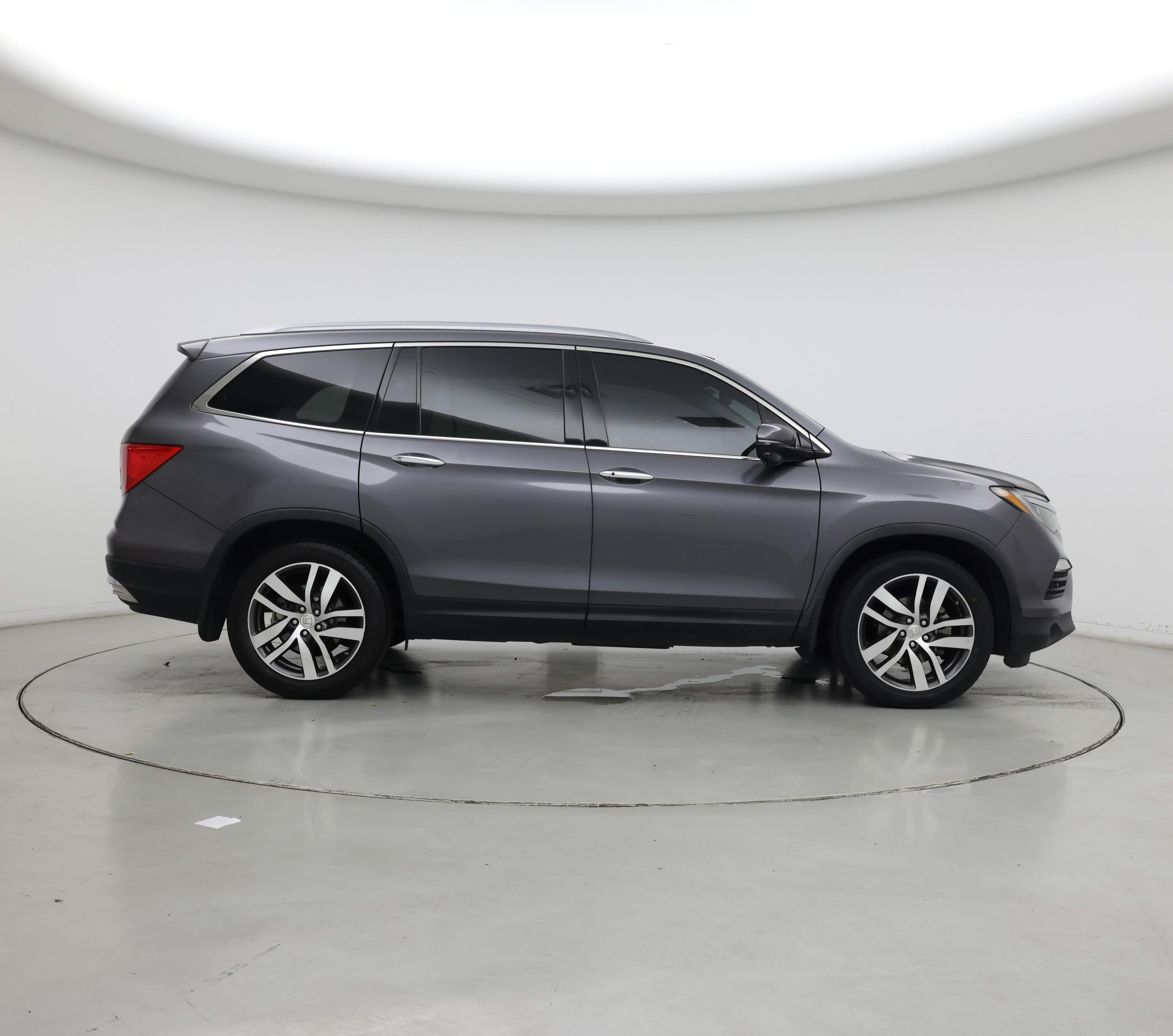 Thumbnail: 2017 Honda Pilot - 7