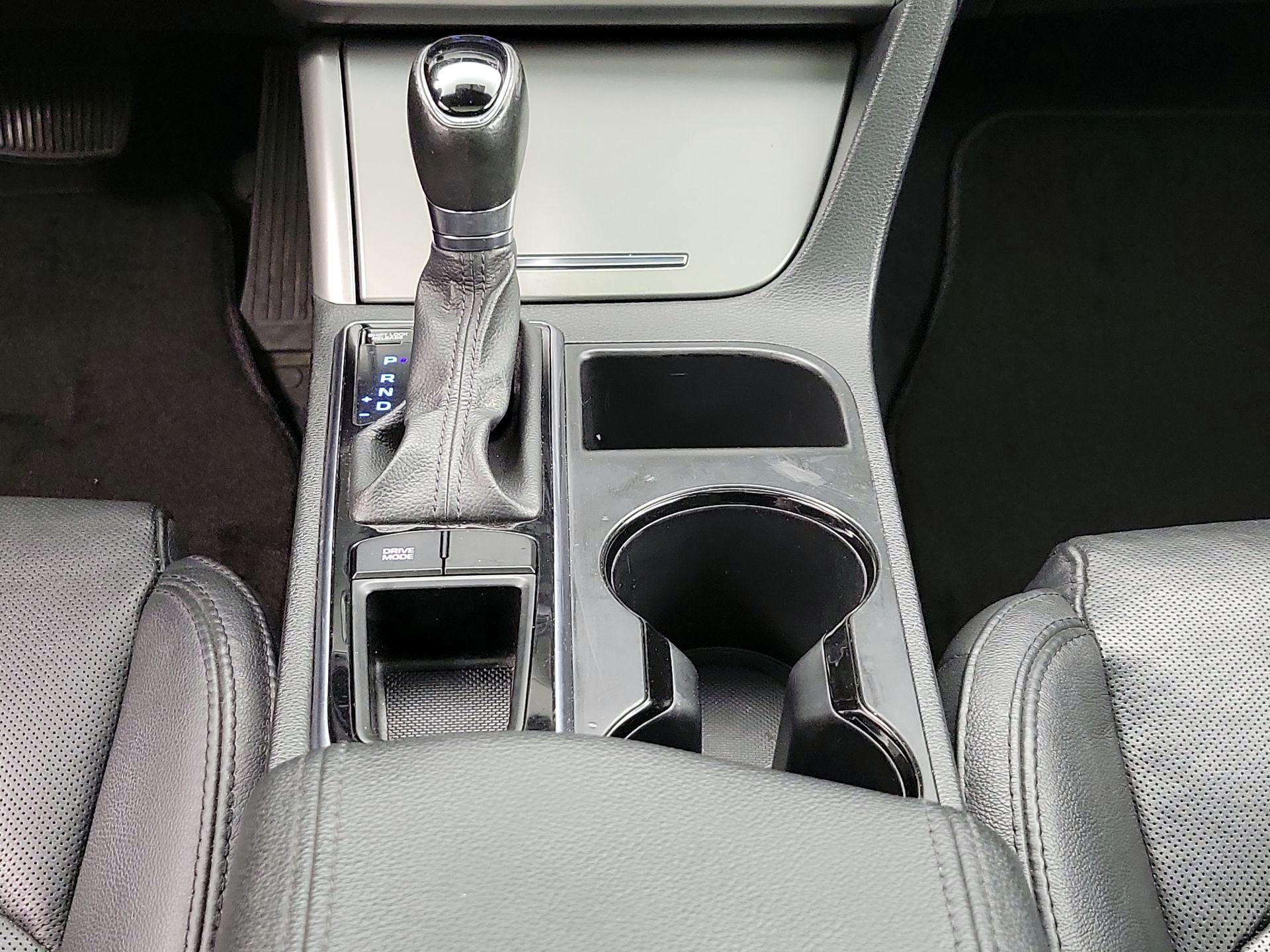Thumbnail: 2016 Hyundai Sonata - 18