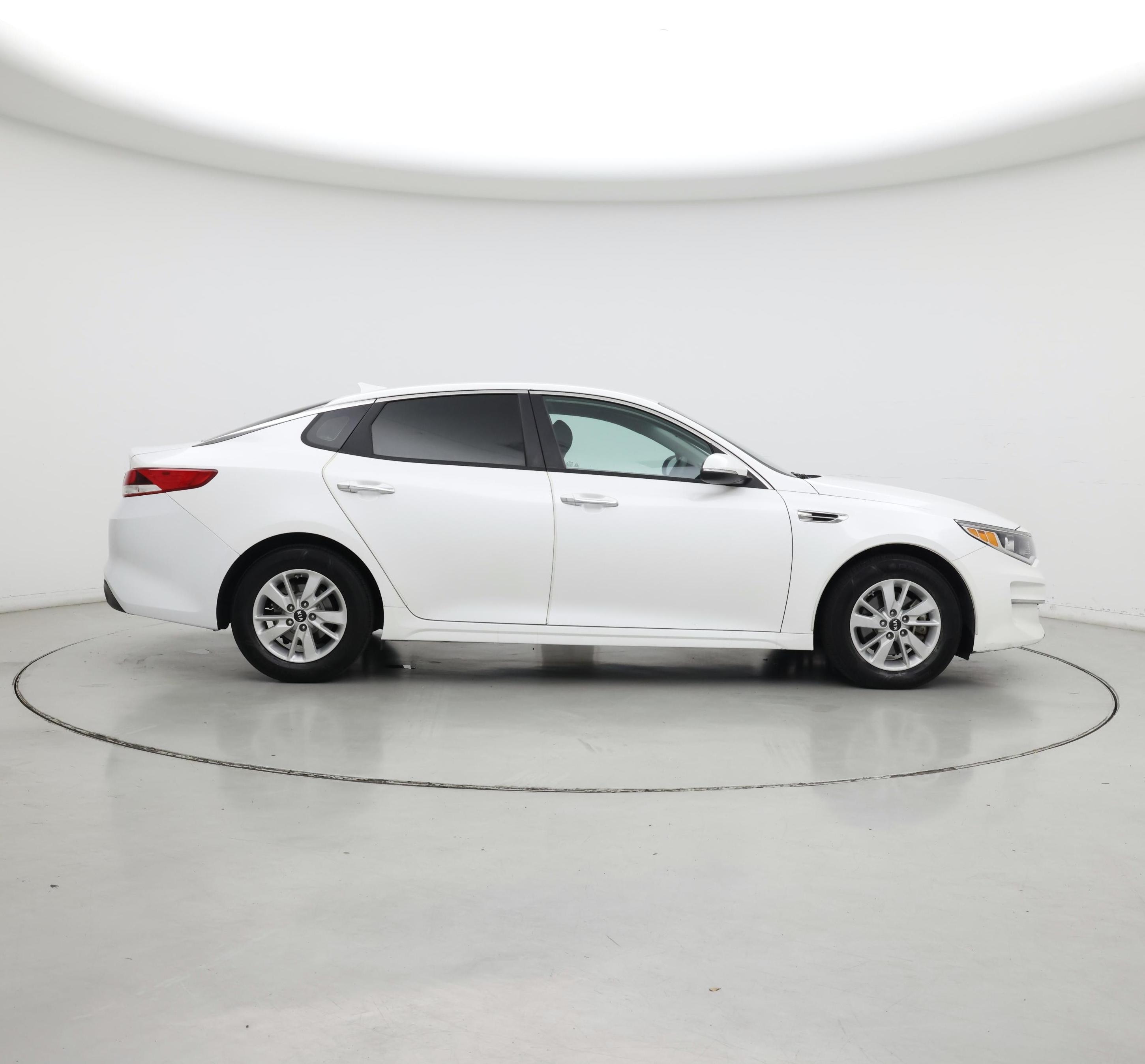 Thumbnail: 2016 Kia Optima - 7