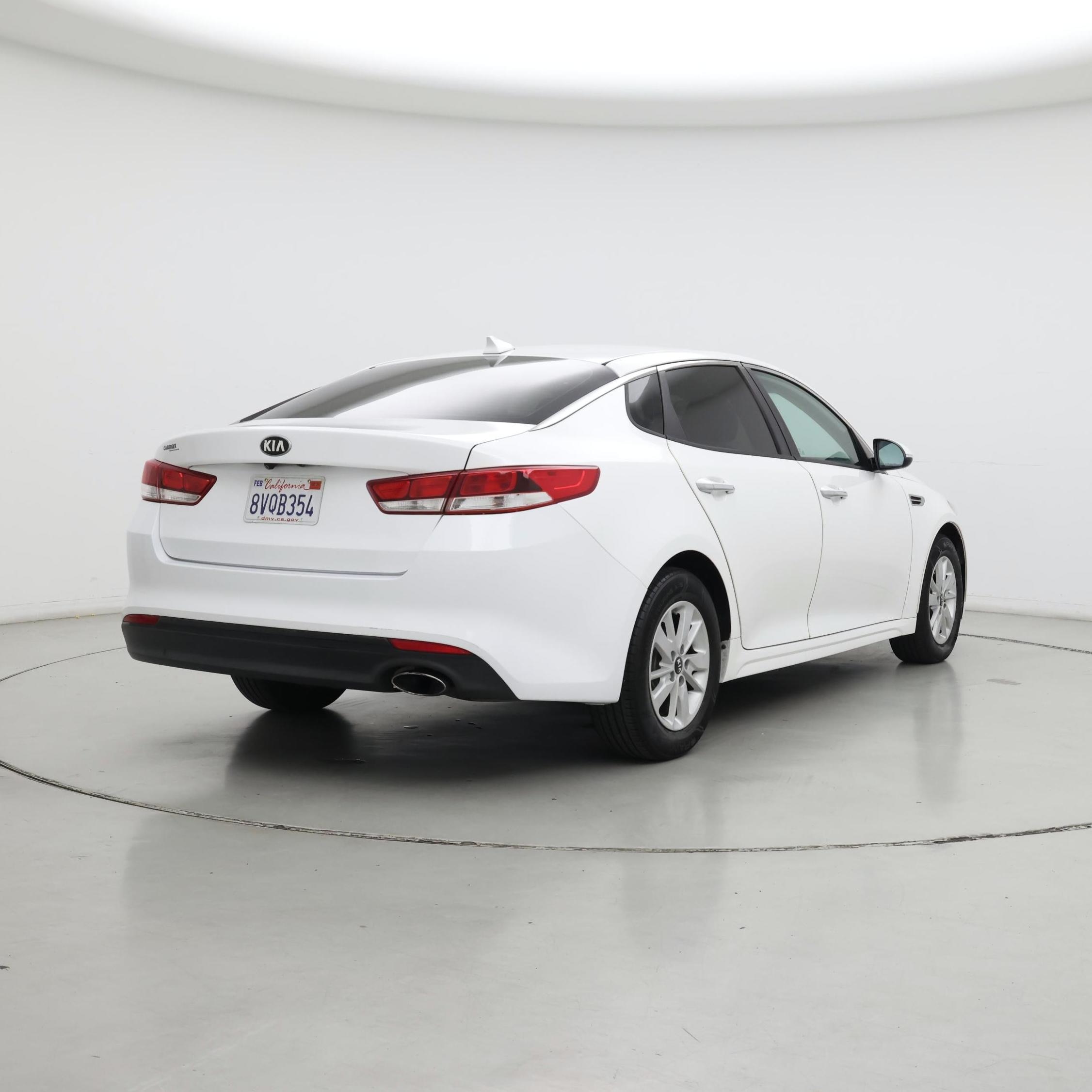 Thumbnail: 2016 Kia Optima - 8