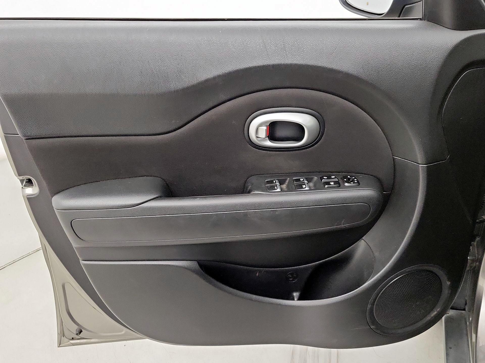 Thumbnail: 2018 Kia Soul - 12