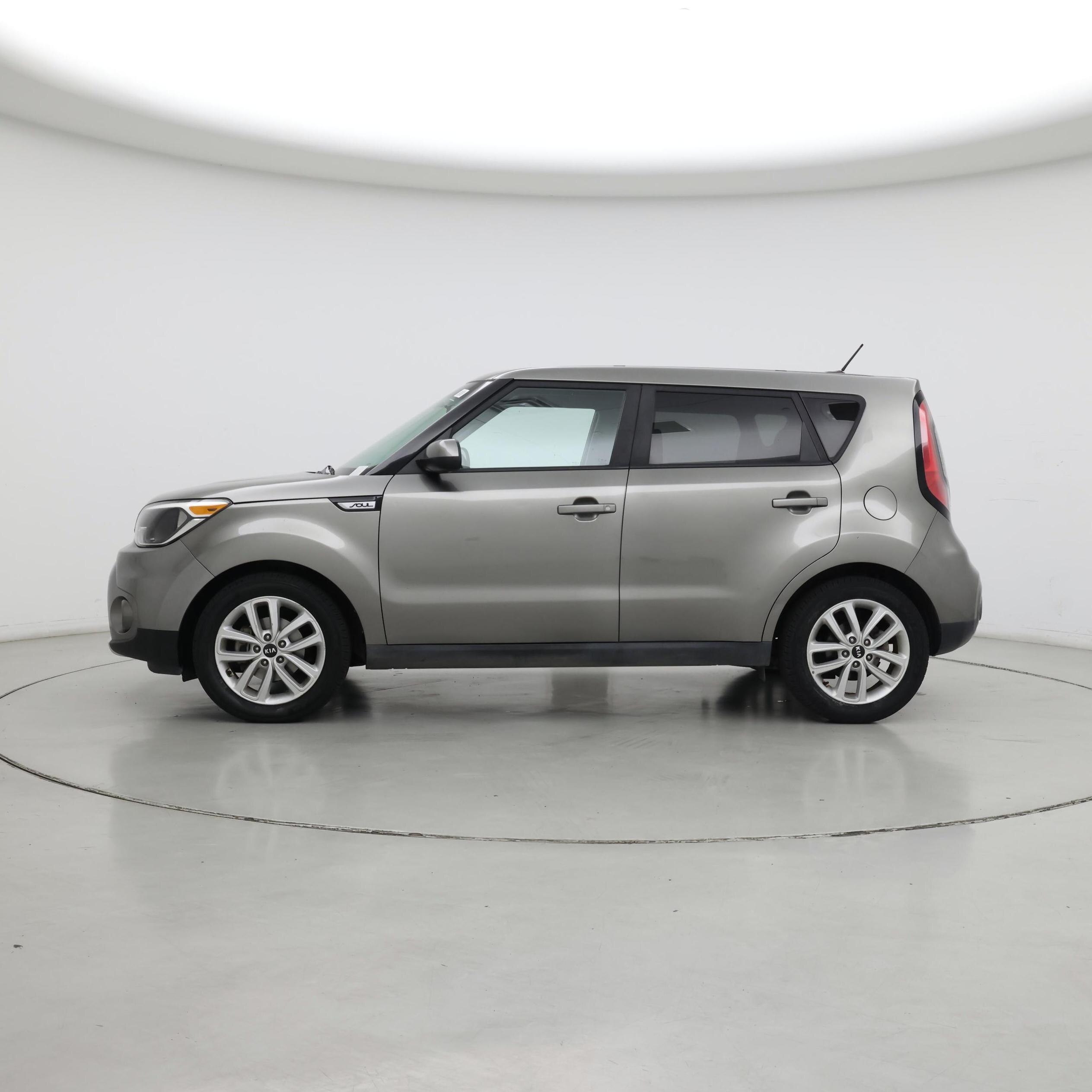 Thumbnail: 2018 Kia Soul - 3